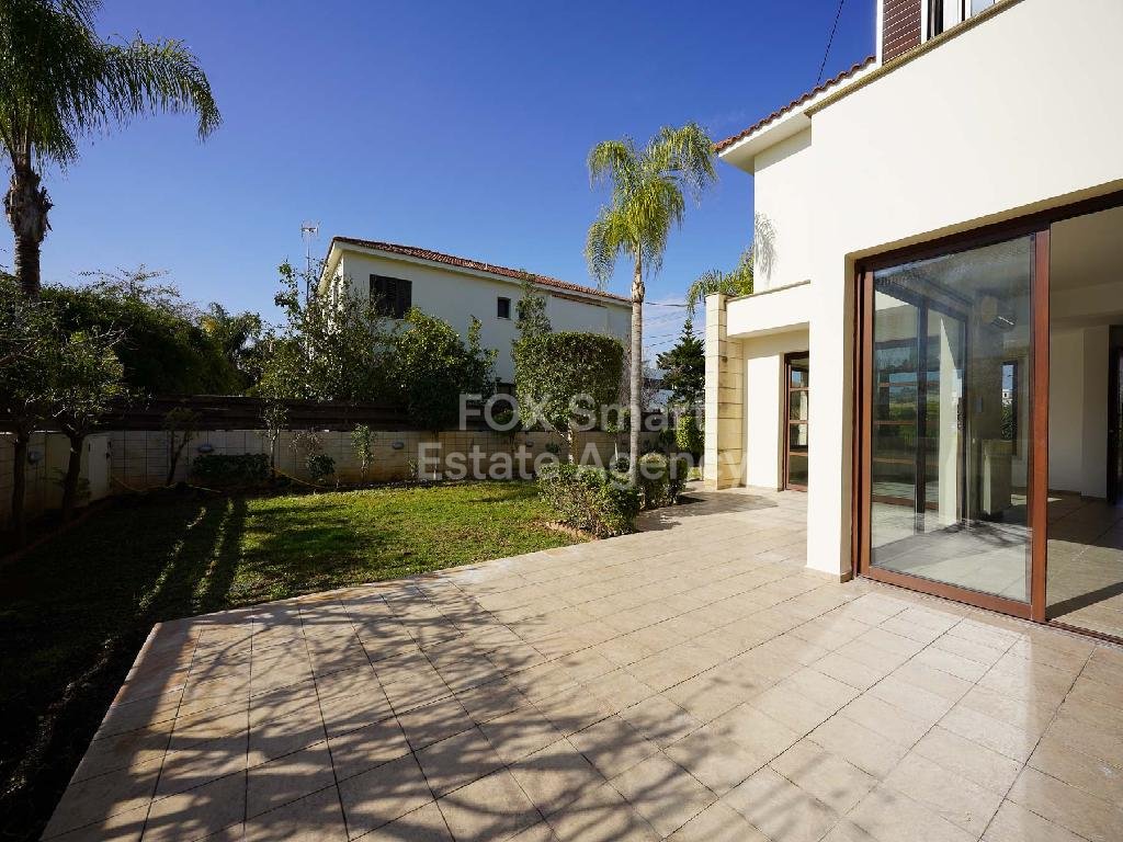 Luxury five-bedroom house in Egkomi, Nicosia for sale