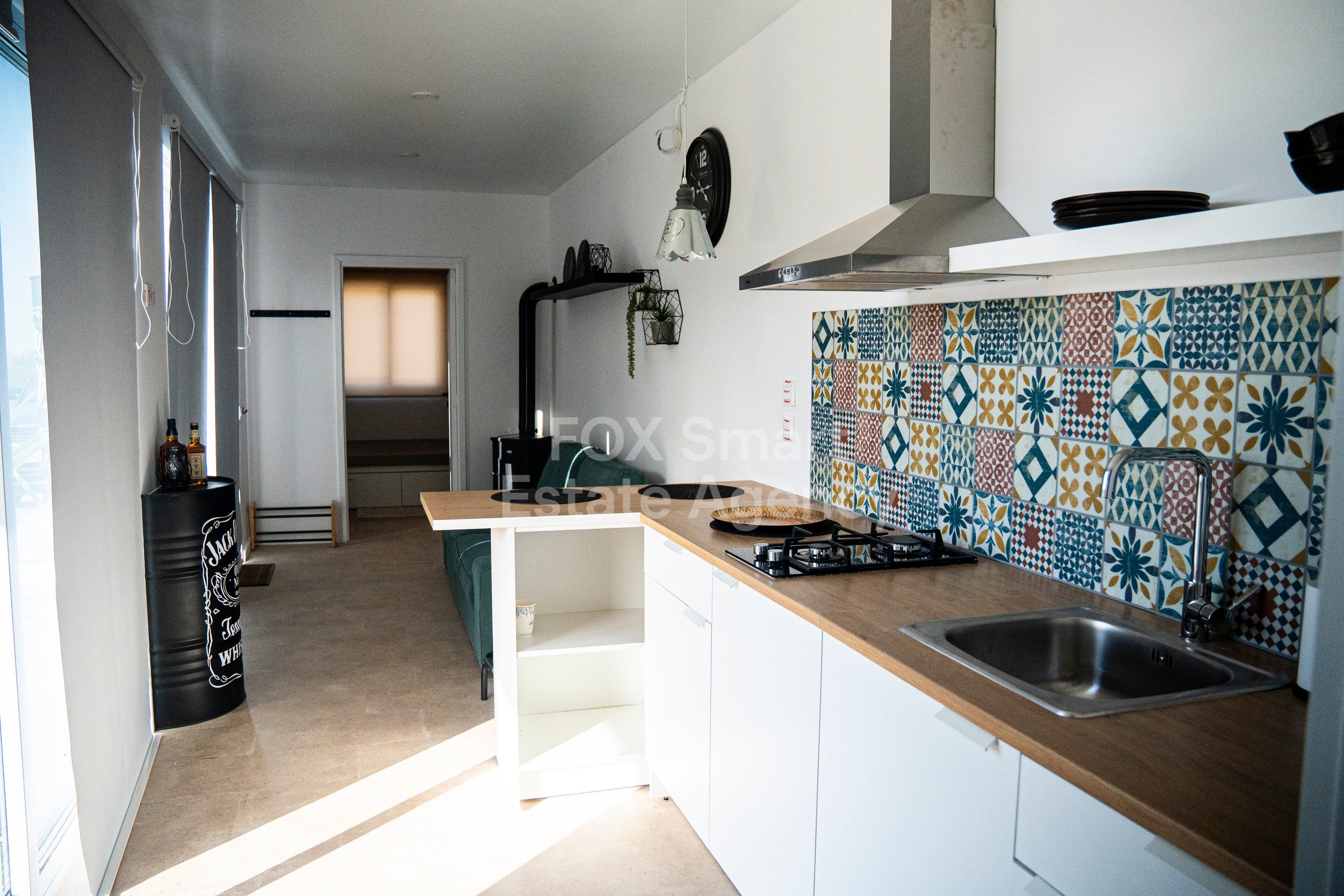 Unique 3-Bedroom Container Home with Breathtaking Views & Rooftop BBQ –  Lefkara Kato, Larnaca |