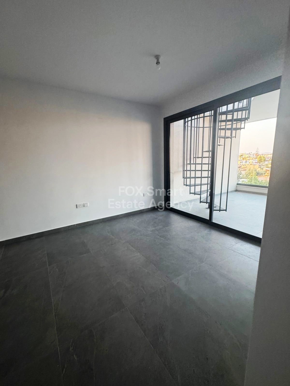 2 Bedroom Ready to Move In, with Roof Garden, Apartment For Sale in Larnaca, Salamina stadium area