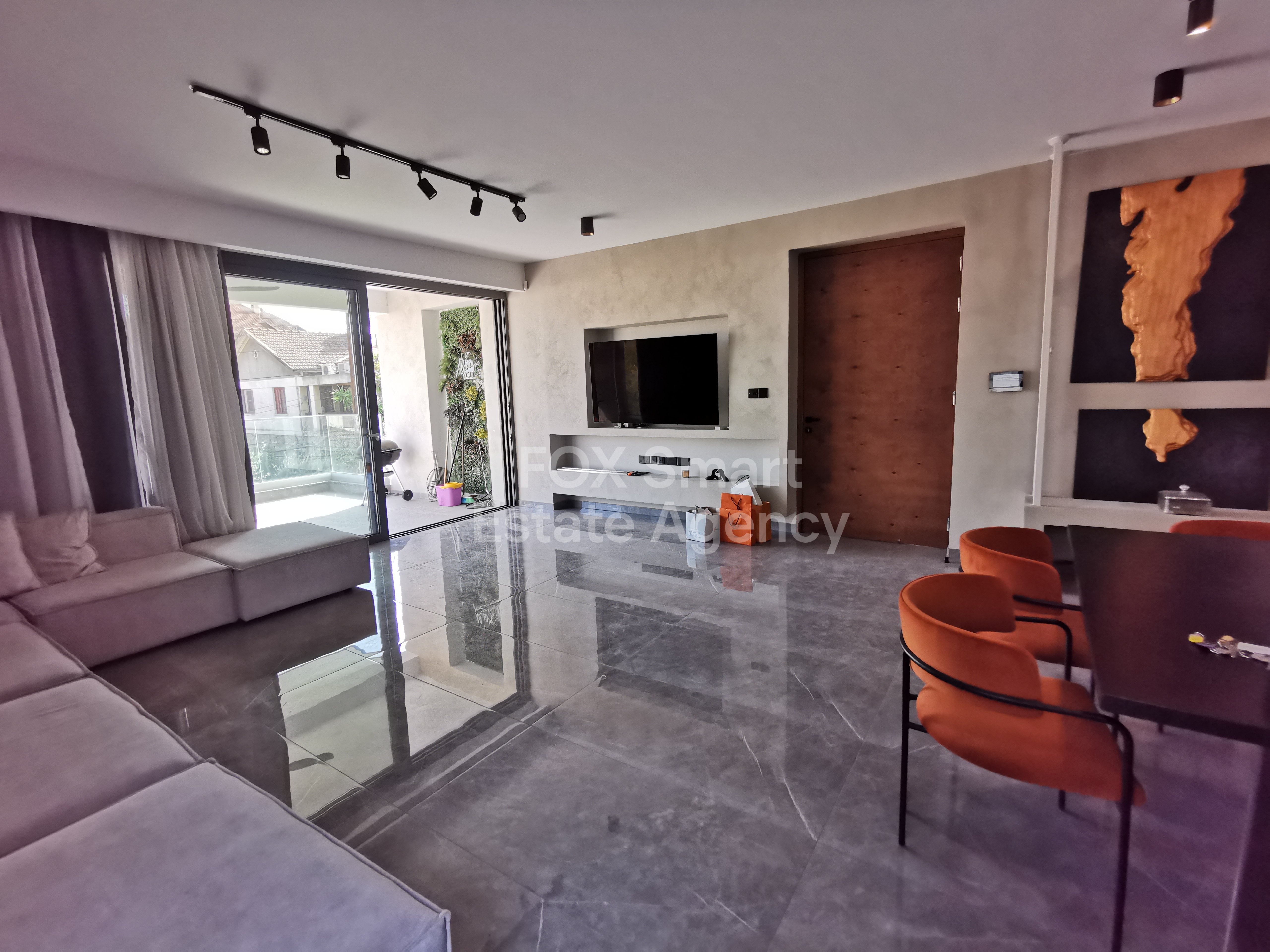 FOR SALE – Modern 3-Bedroom Whole-Floor Apartment | Engomi – Agios Dometios Border