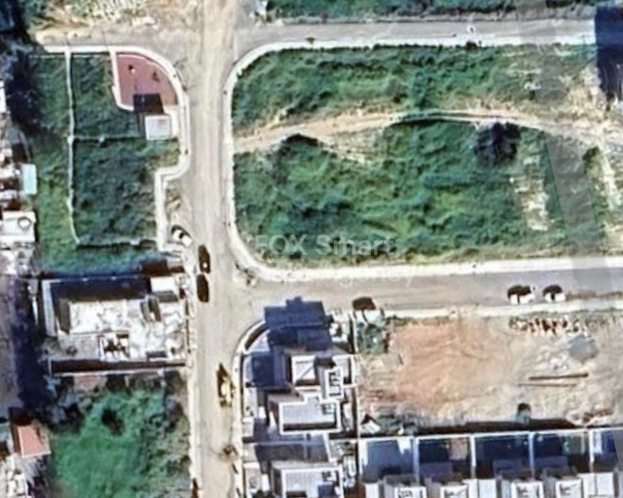 Land in Kolossi - view 1