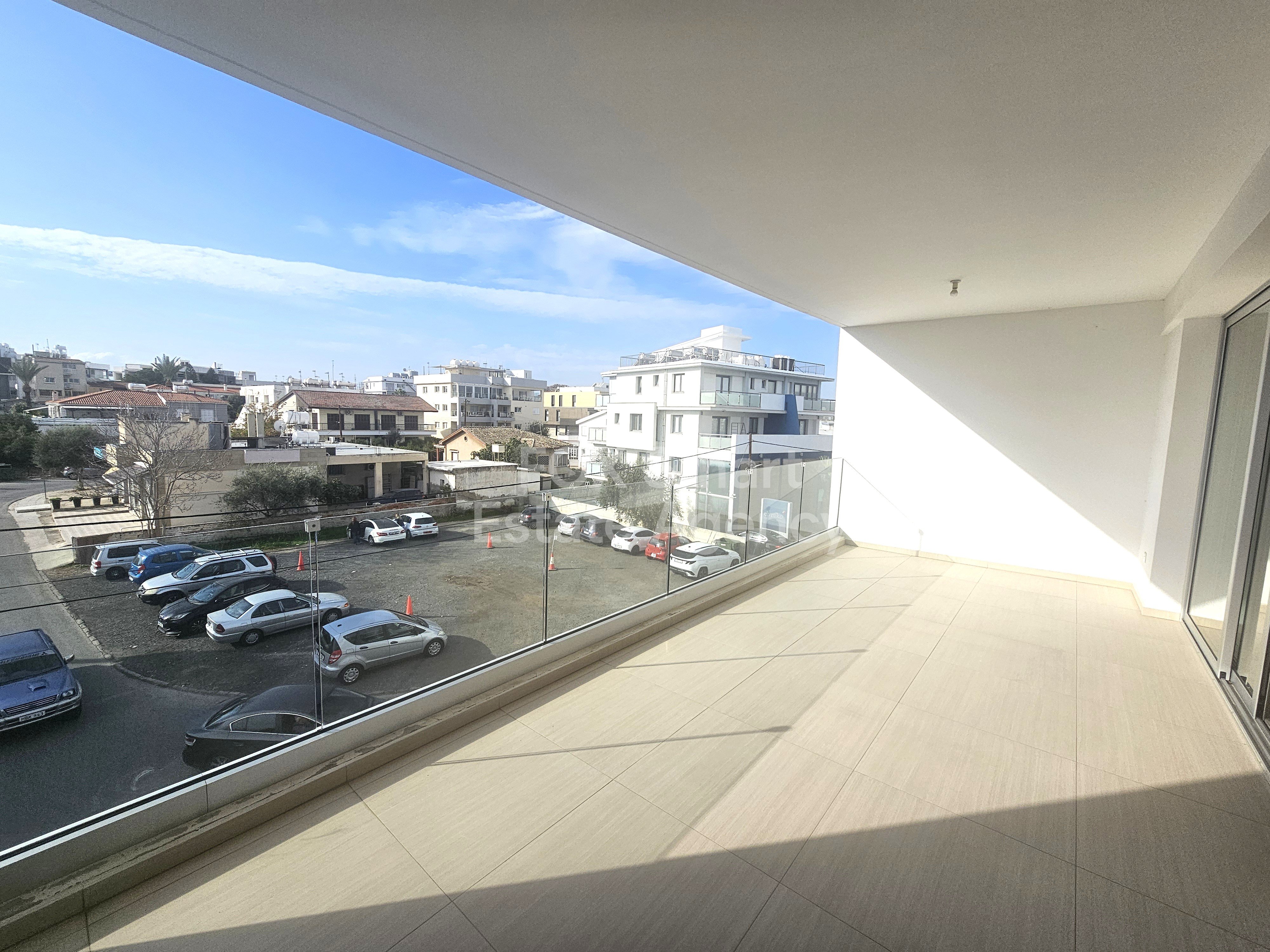 Luxury 3-Bedroom Apartment in Strovolos (Near Strovolos Municipal Theatre & Pedieos Linear Park), Nicosia