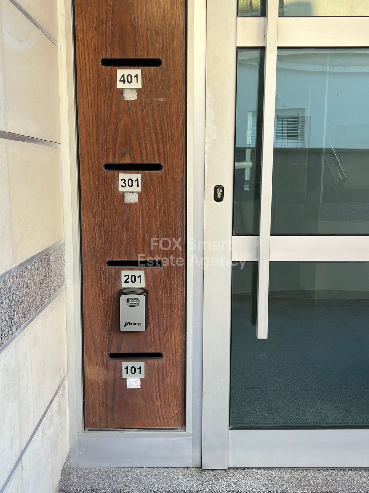 Modern 3-Bedroom Apartment in Engomi – Excellent Location Near Universities and City Center