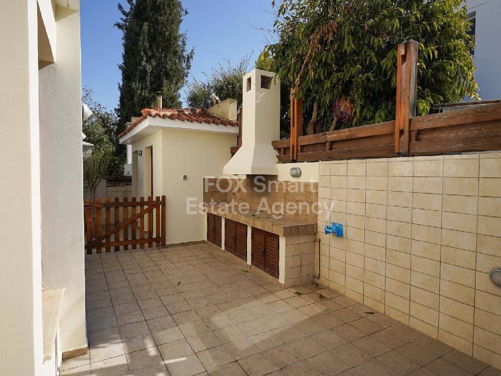 Detached Two-Storey House in Prime Egkomi Location