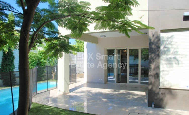 House, For Sale, Limassol  5 Bedrooms 5 Bathrooms 420.00 SqM.....