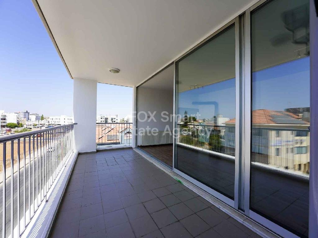 Spacious two bed top floor apartment with roof garden in Strovolos-Nicosia