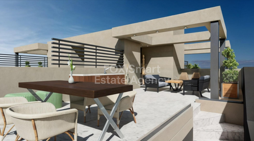 Contemporary 2-Bedroom Penthouse with Rooftop Terrace in Livadia