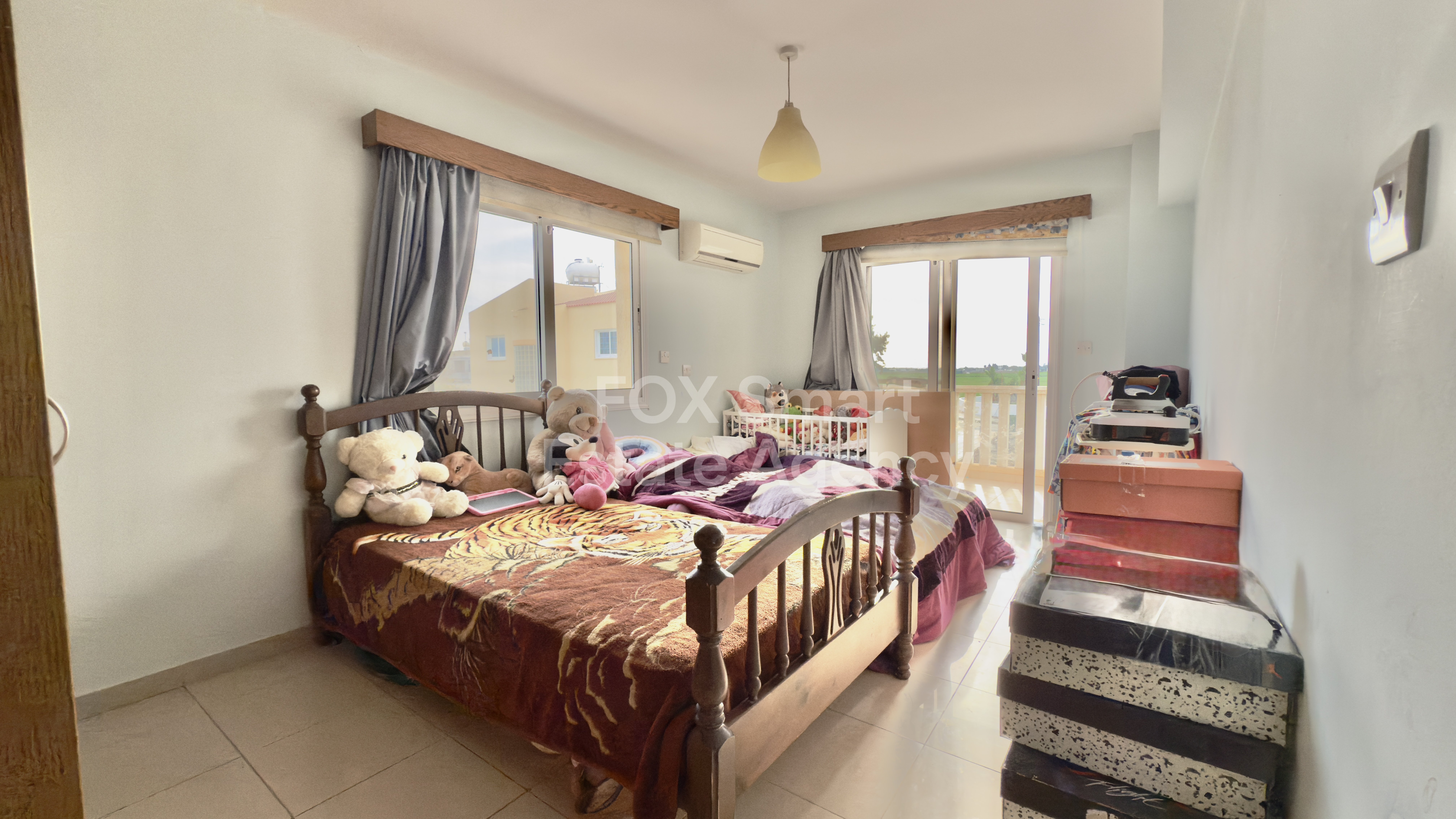 Spacious 3-Bedroom Apartment with Title Deeds – Exceptional Value in Kiti