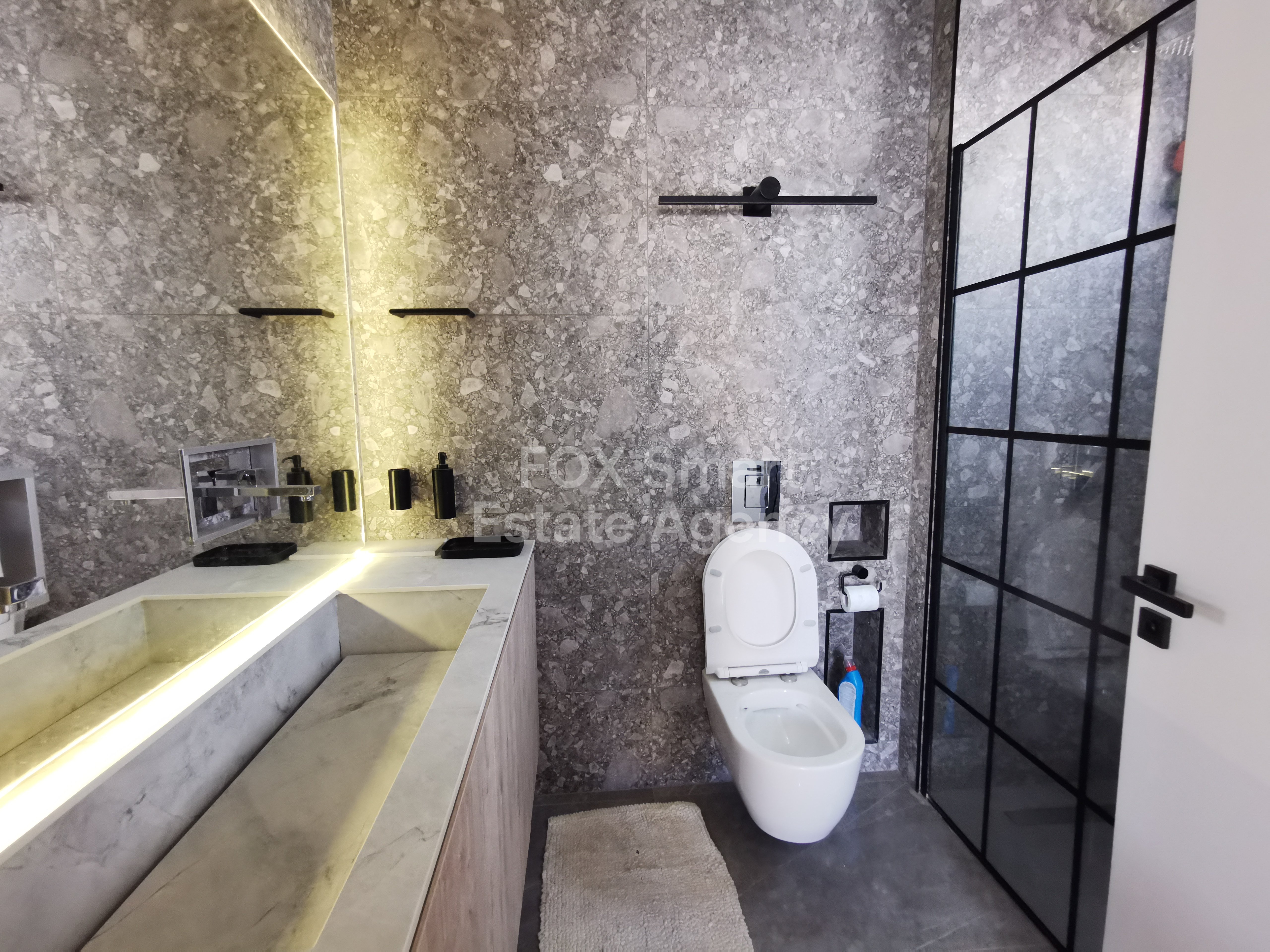 FOR SALE – Modern 3-Bedroom Whole-Floor Apartment | Engomi – Agios Dometios Border