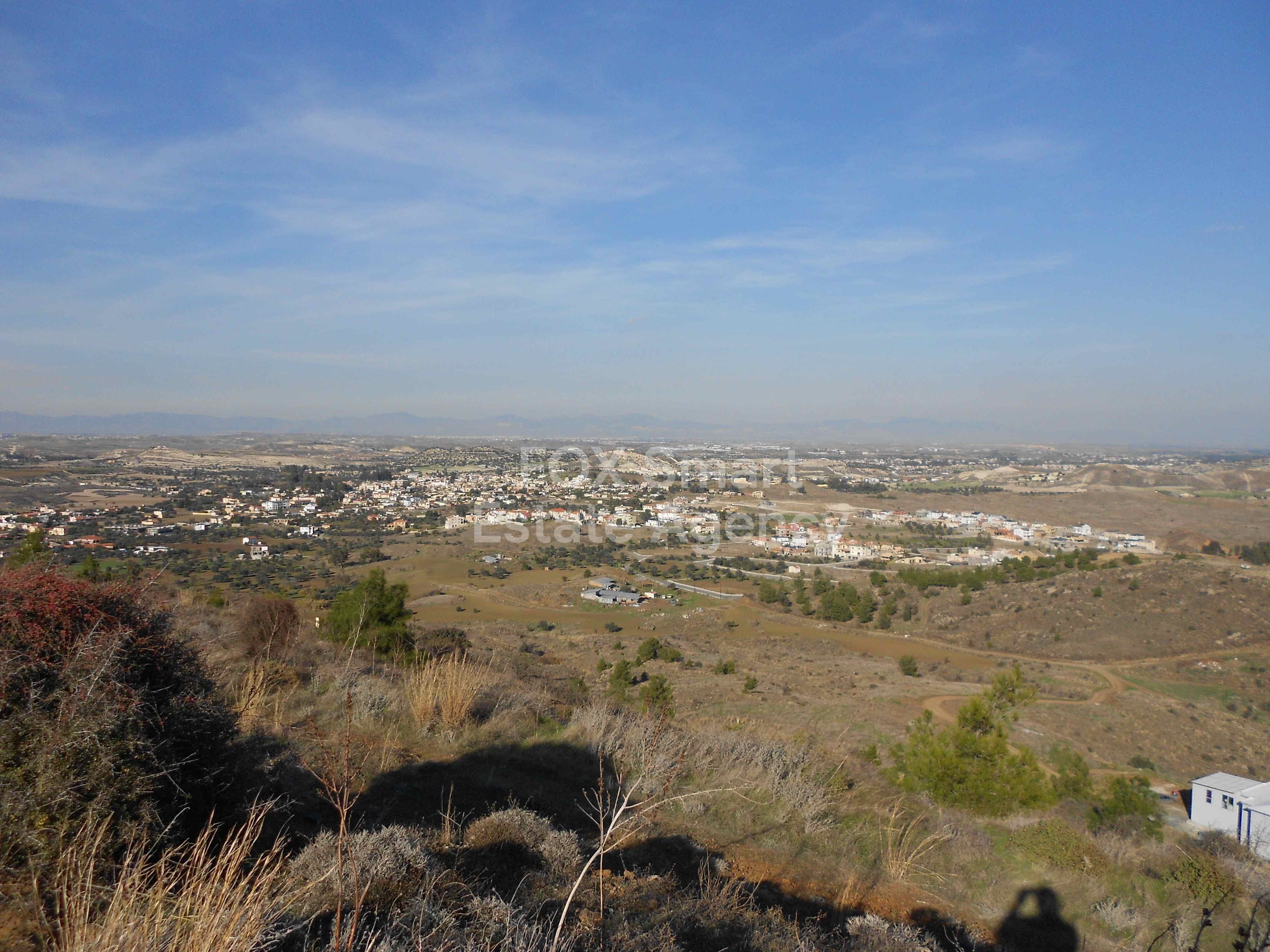 Land in Agia Varvara Lefkosias - view 1