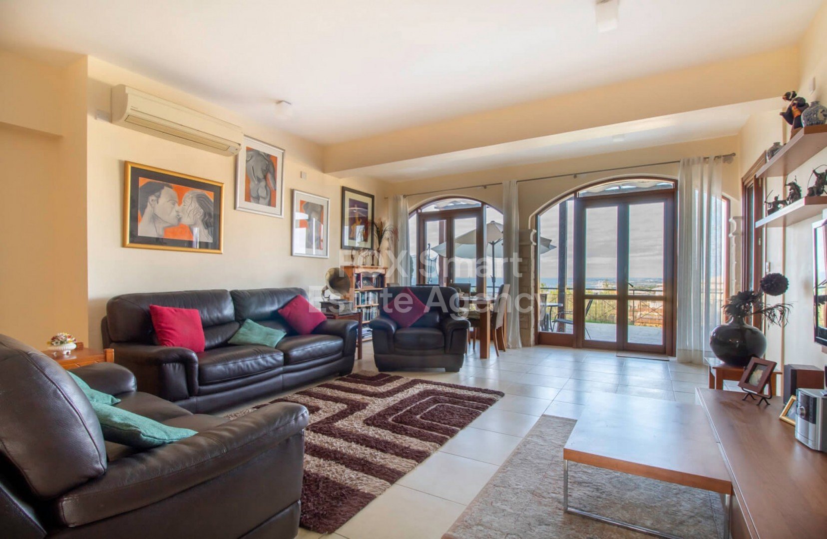 Apartment in Kouklia - view 1