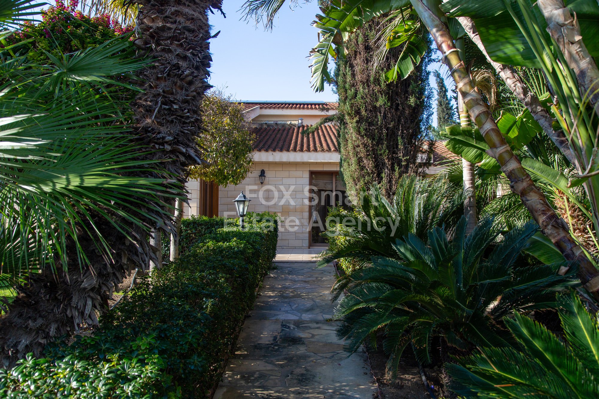 Luxury 4-Bedroom Villa with Private Pool & Development Potential – Pascal Area, Larnaca