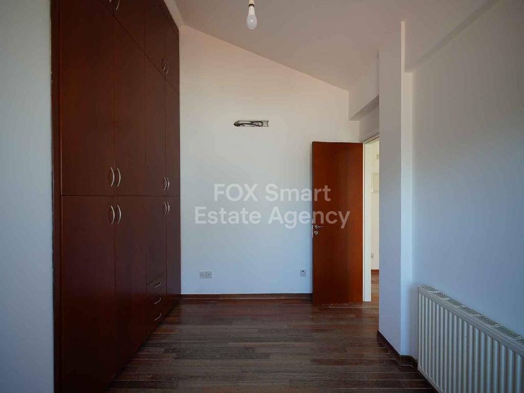 Large detached house in a large plot, Lakatameia-Nicosia for sale