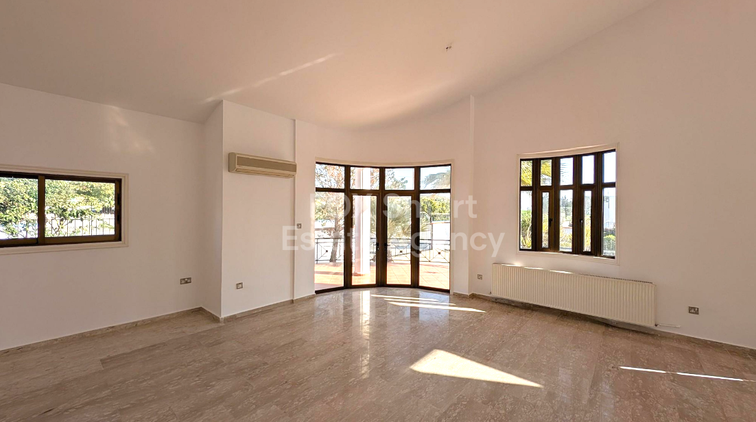Four bedroom house for sale, Pyla.