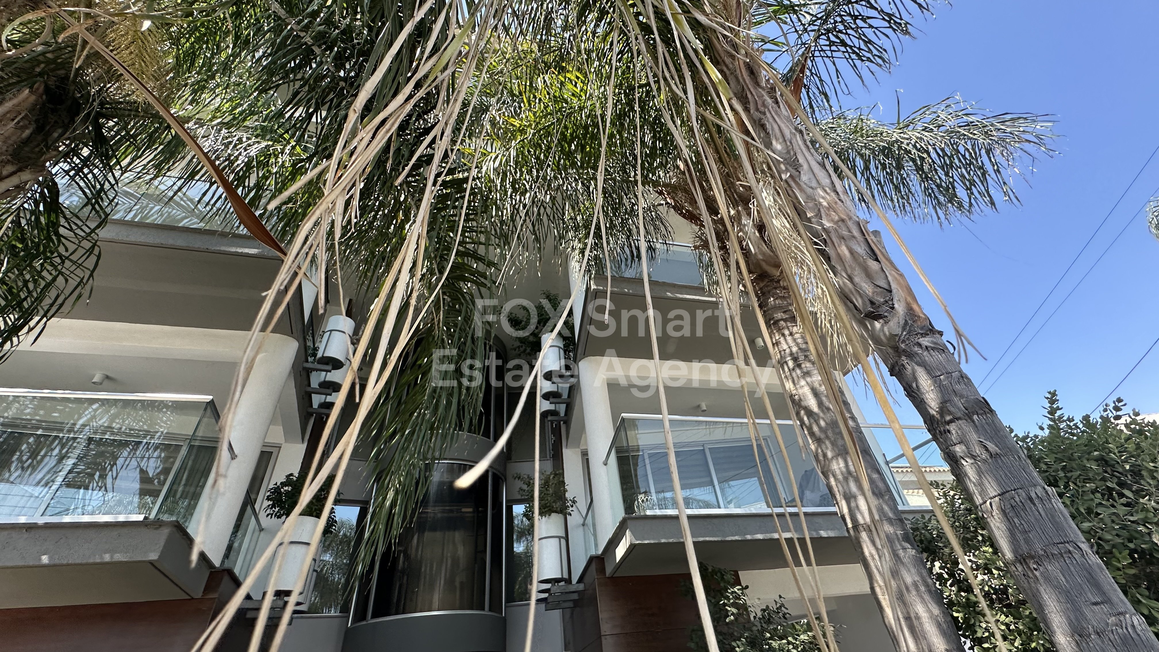 Modern Two Bedroom Apartment in Strovolos