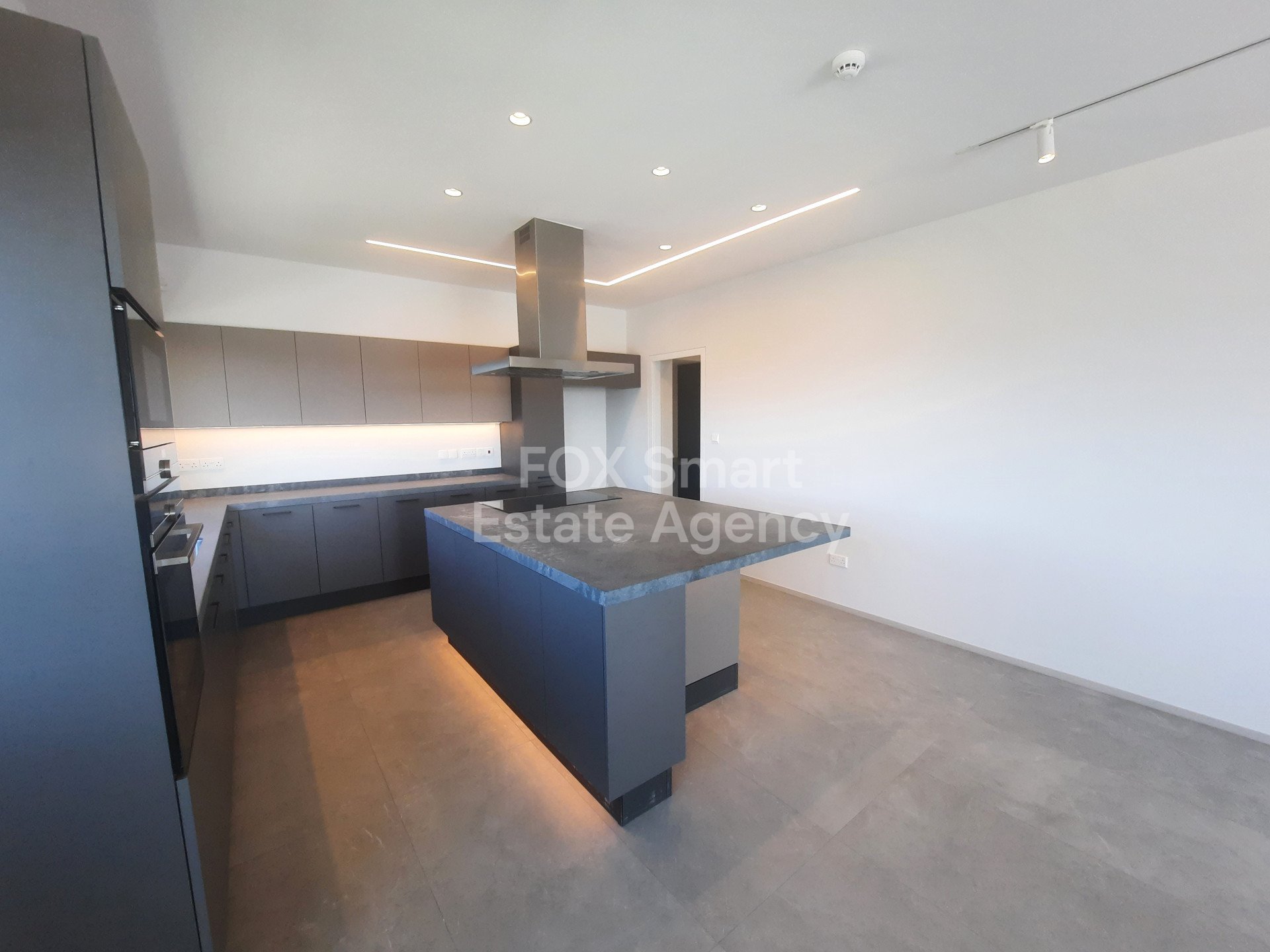 Luxury 4-Bedroom Penthouse | 205 sqm + 95 sqm Verandas | Strovolos, Nicosia