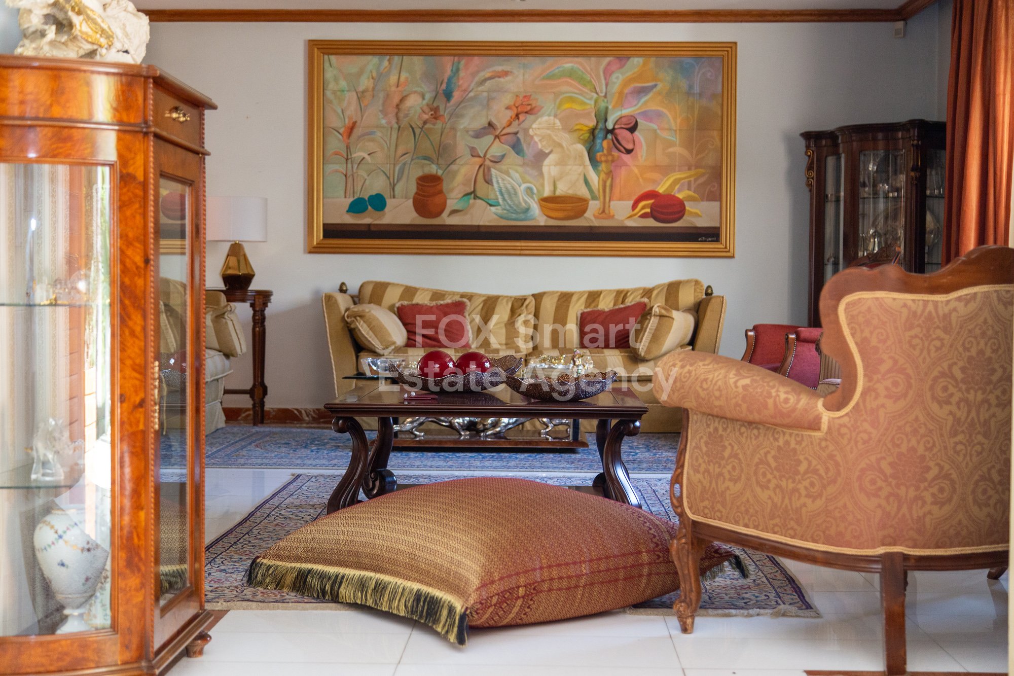 Luxury 5-Bedroom Villa with Private Pool – Prime Residential Area of Larnaca, Cyprus