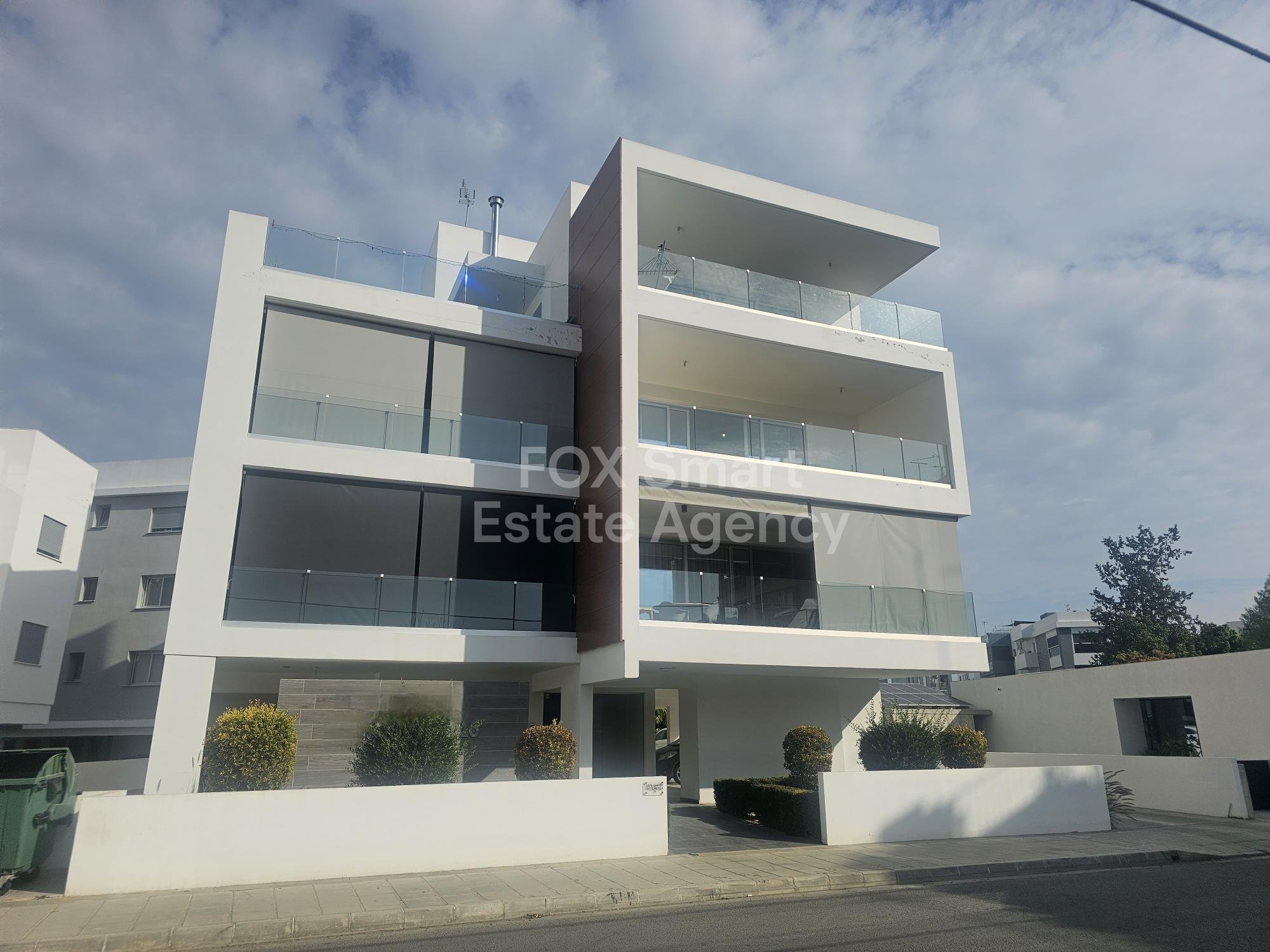 Luxury 3-Bedroom Apartment in Strovolos (Near Strovolos Municipal Theatre & Pedieos Linear Park), Nicosia