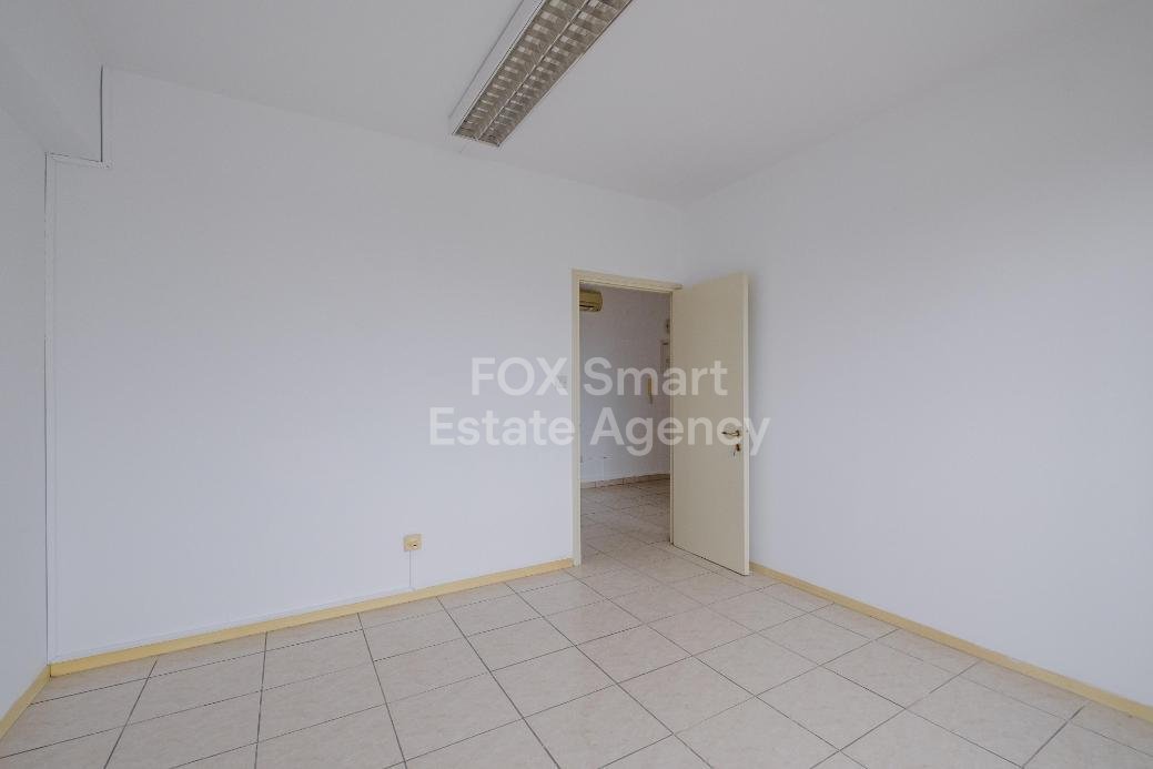 House in Nicosia - Image 4