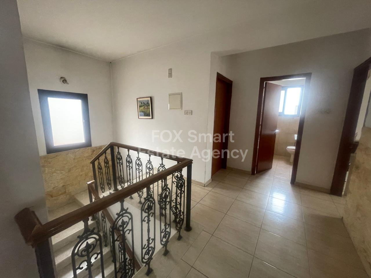Spacious 4-Bedroom Home in Vergina – Quiet Residential Area