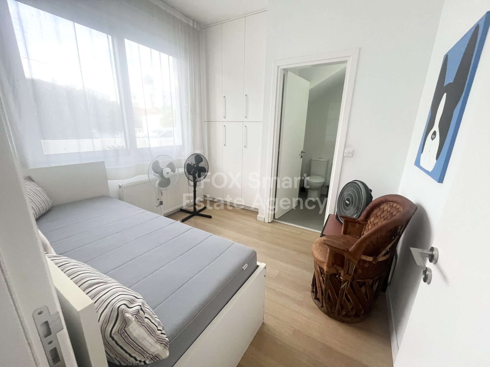 For rent 5 bedroom semi detached furnished house in Strovolos, close to the Presidential Palace, Wargaming, English School and PWC.