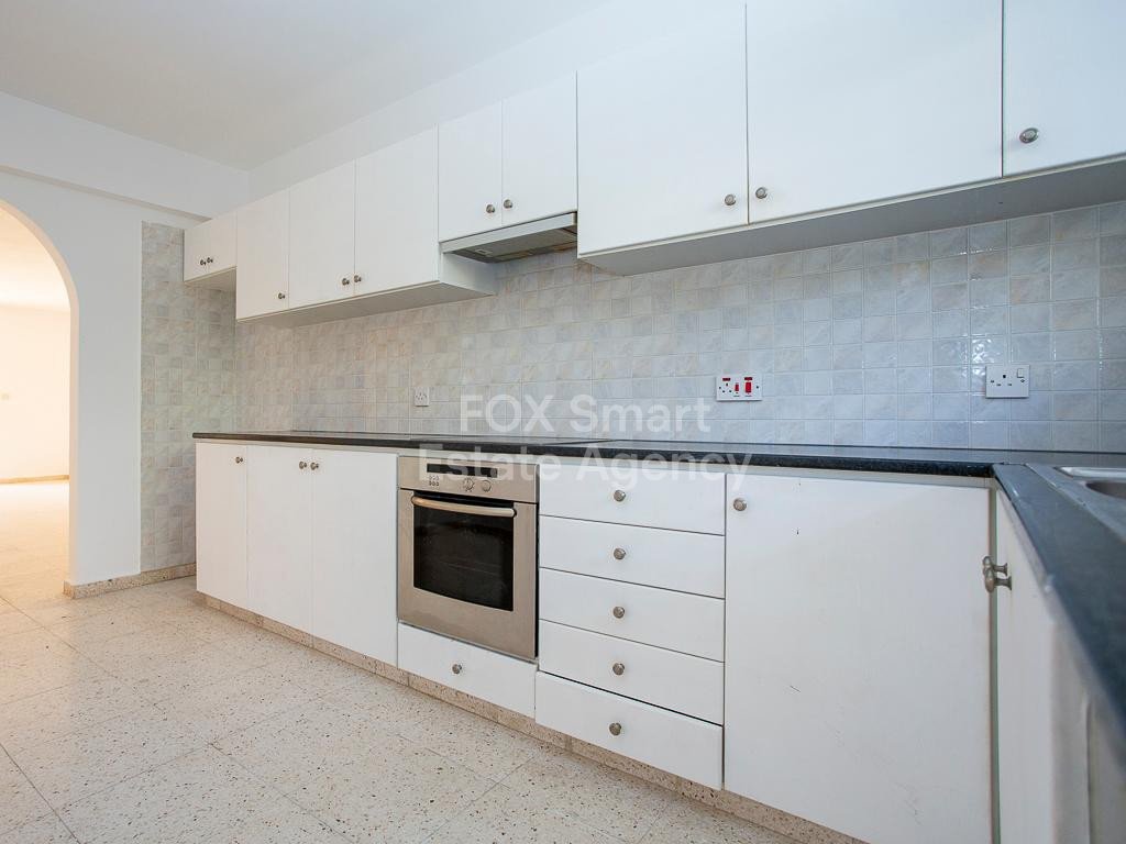 House in Pegeia - Image 5