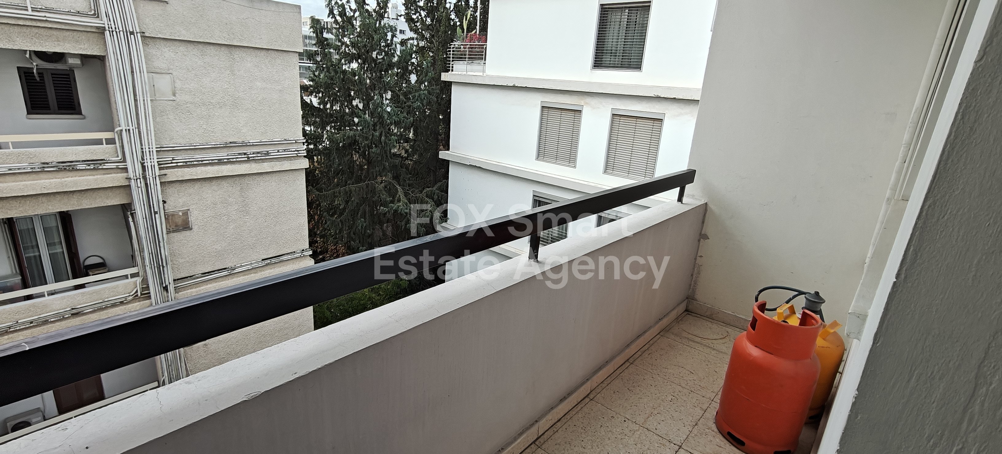 2-Bedroom Apartment for Rent in Agioi Omologites