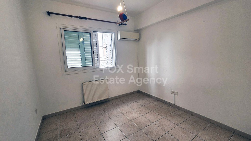 Beautiful Three bedrooms Ground apartment with a private entrance