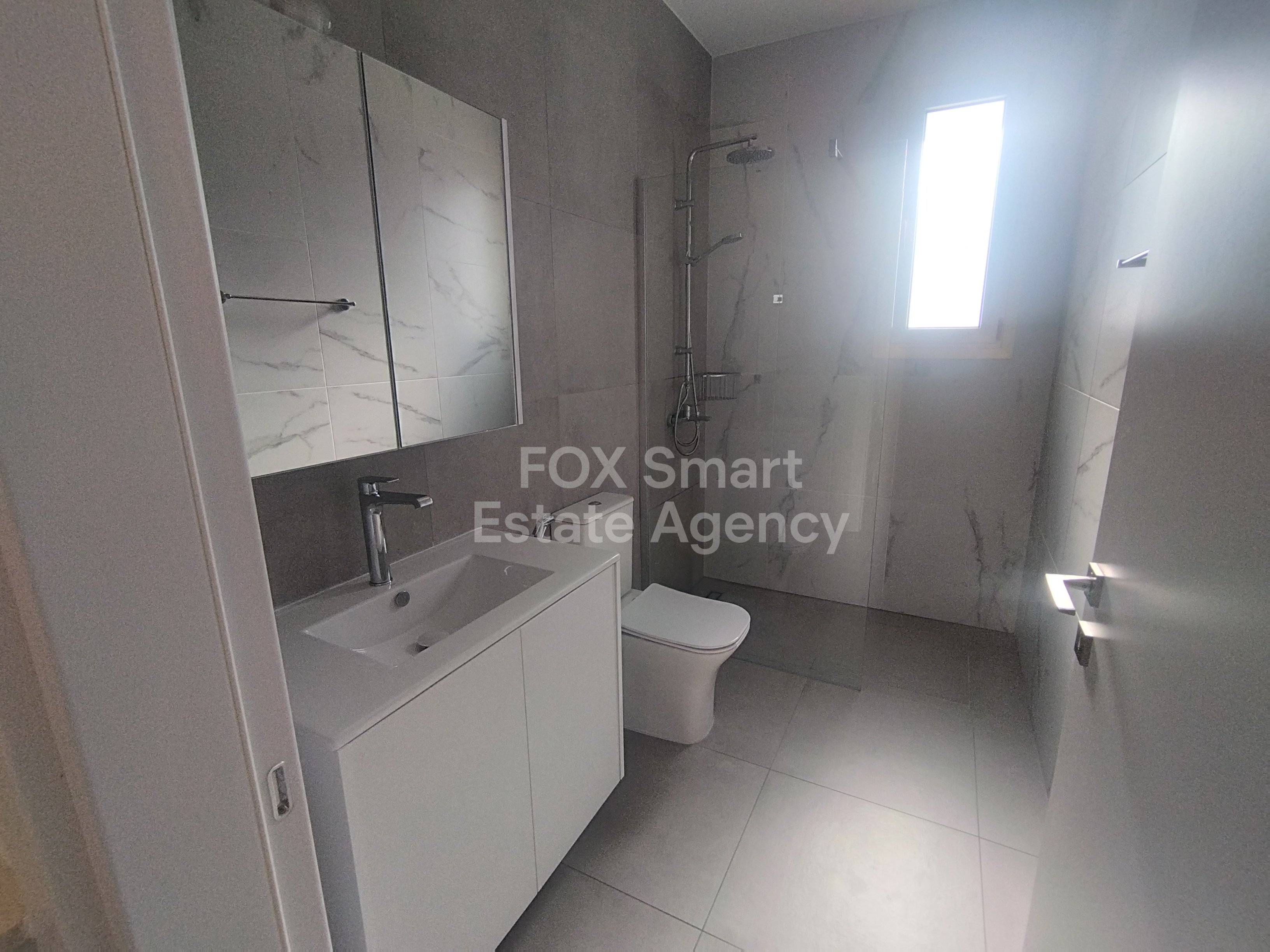 New & stylish 2-Bedroom Apartment with Roof Garden in Prime Egkomi