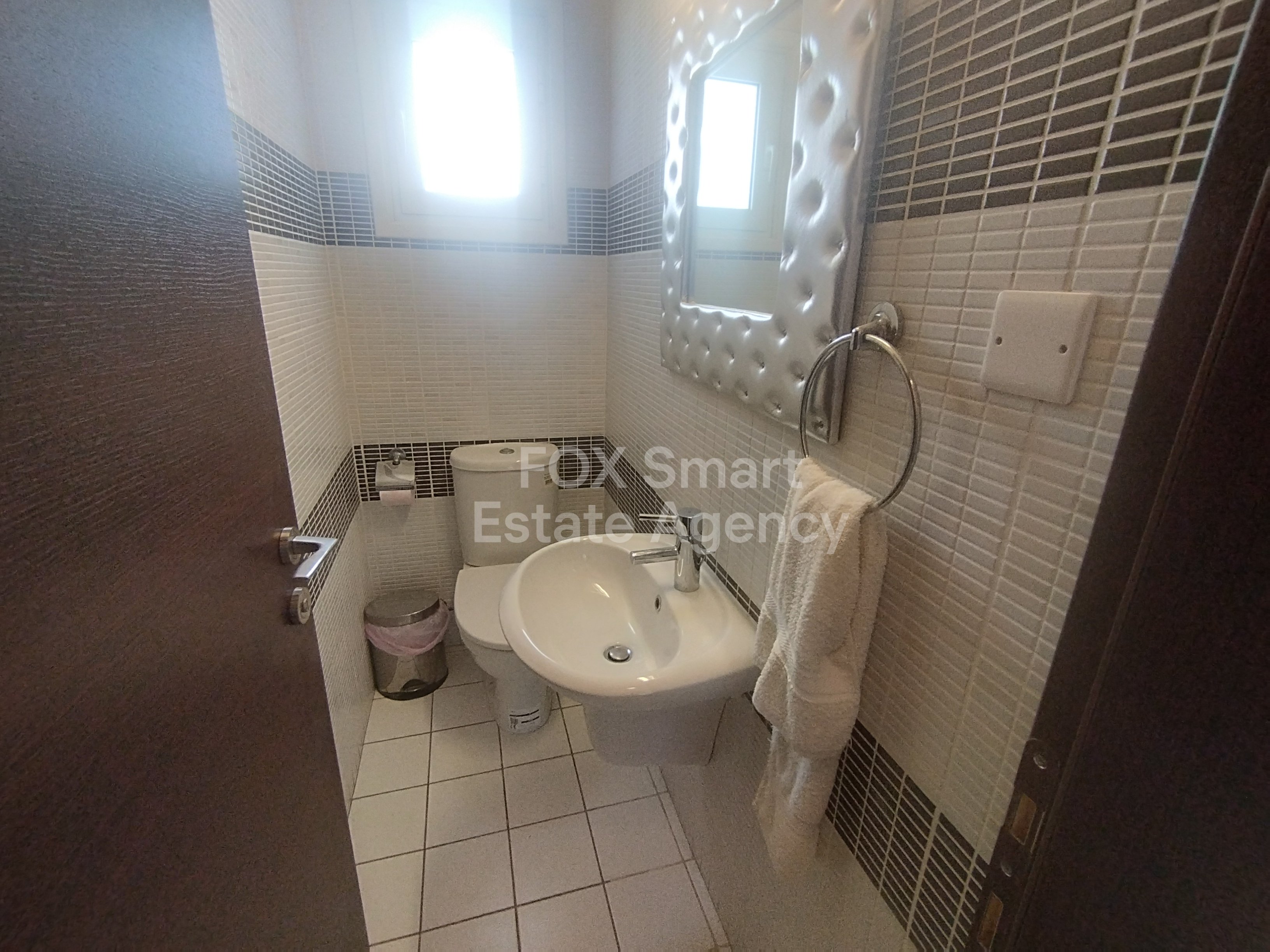 Prime 3-Bedroom Apartment in Central Lykavitos
