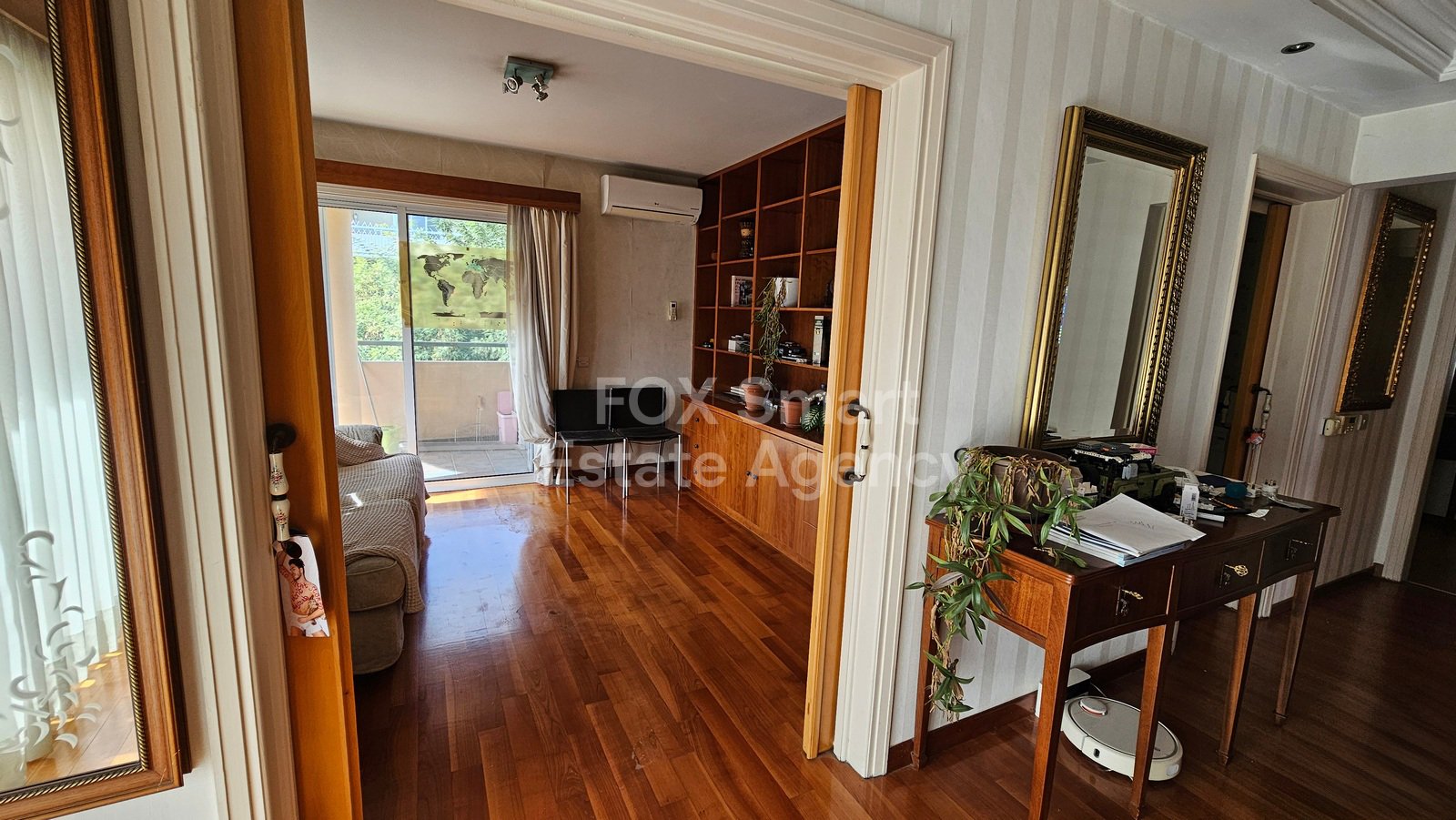 Fully furnished 3-Bedroom Penthouse for rent in Agioi Omologites with lovely view