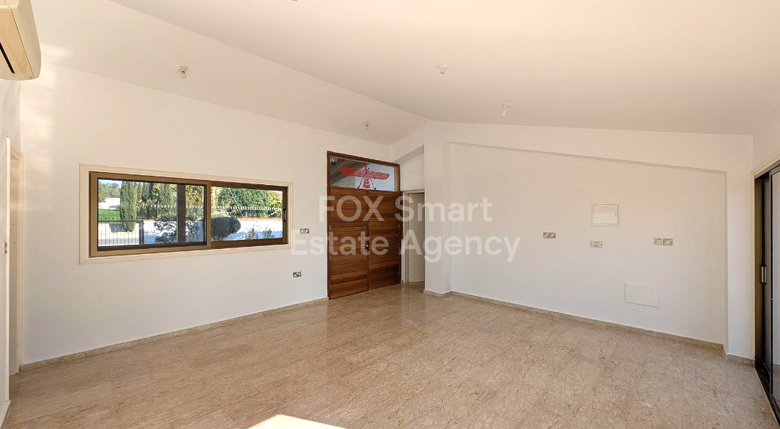 Four bedroom house for sale, Pyla.