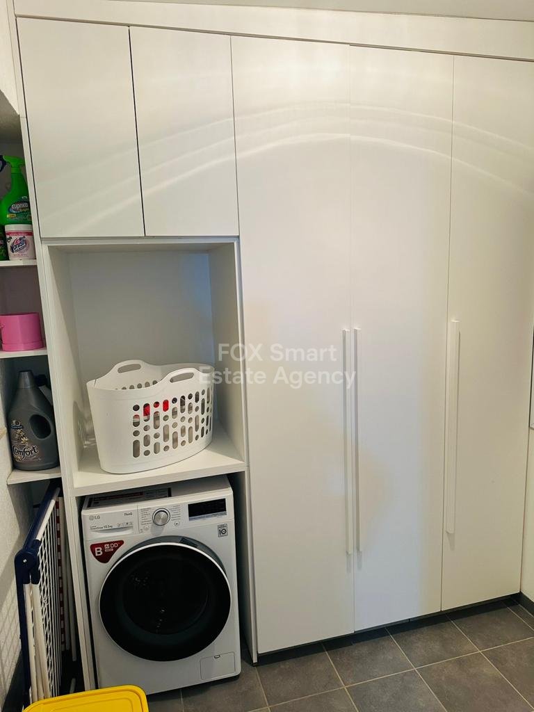 2 Bedroom, Modern Apartment