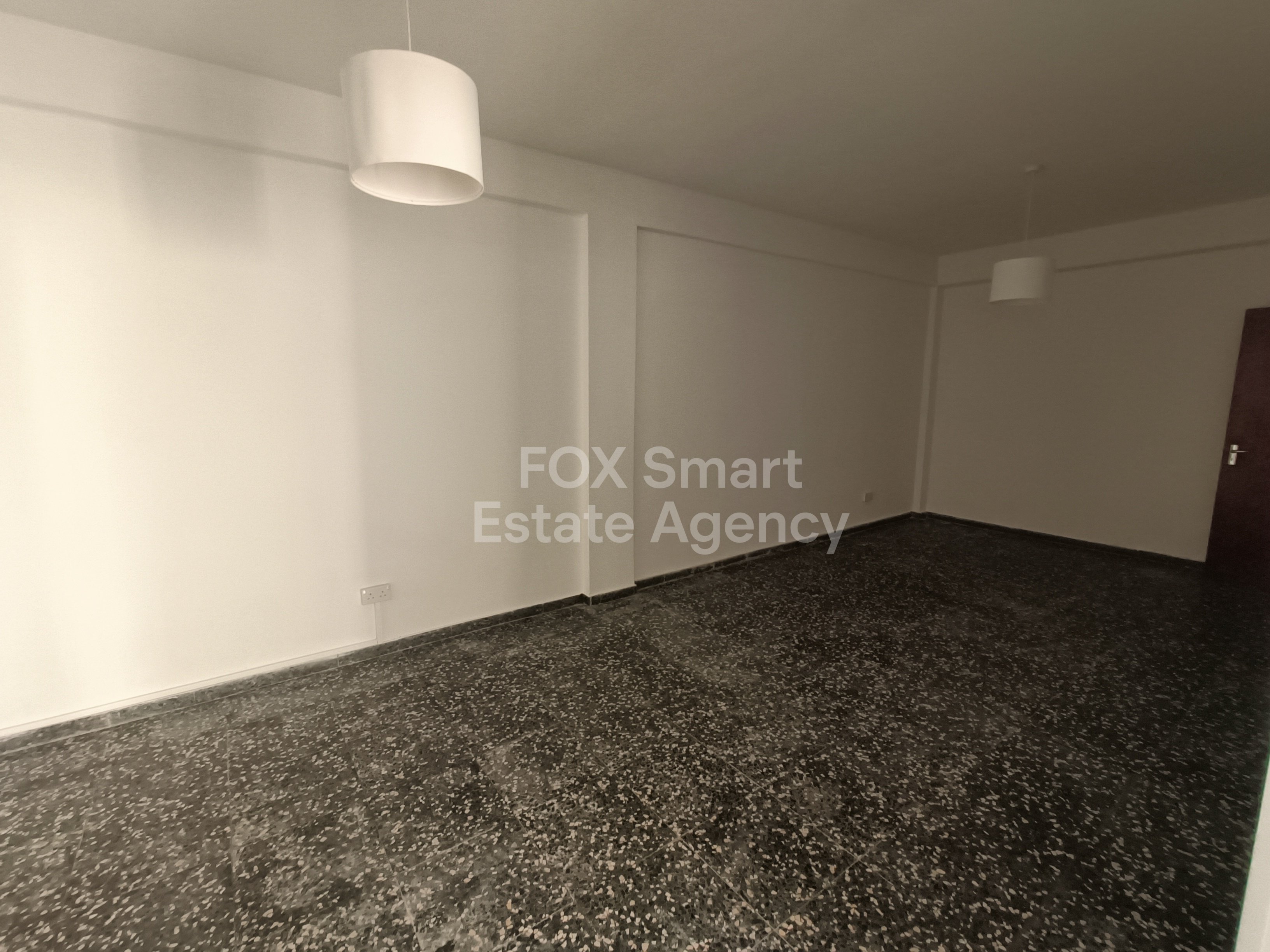 Spacious 3 Bedroom Unfurnished Ground floor House in Agios Dometios