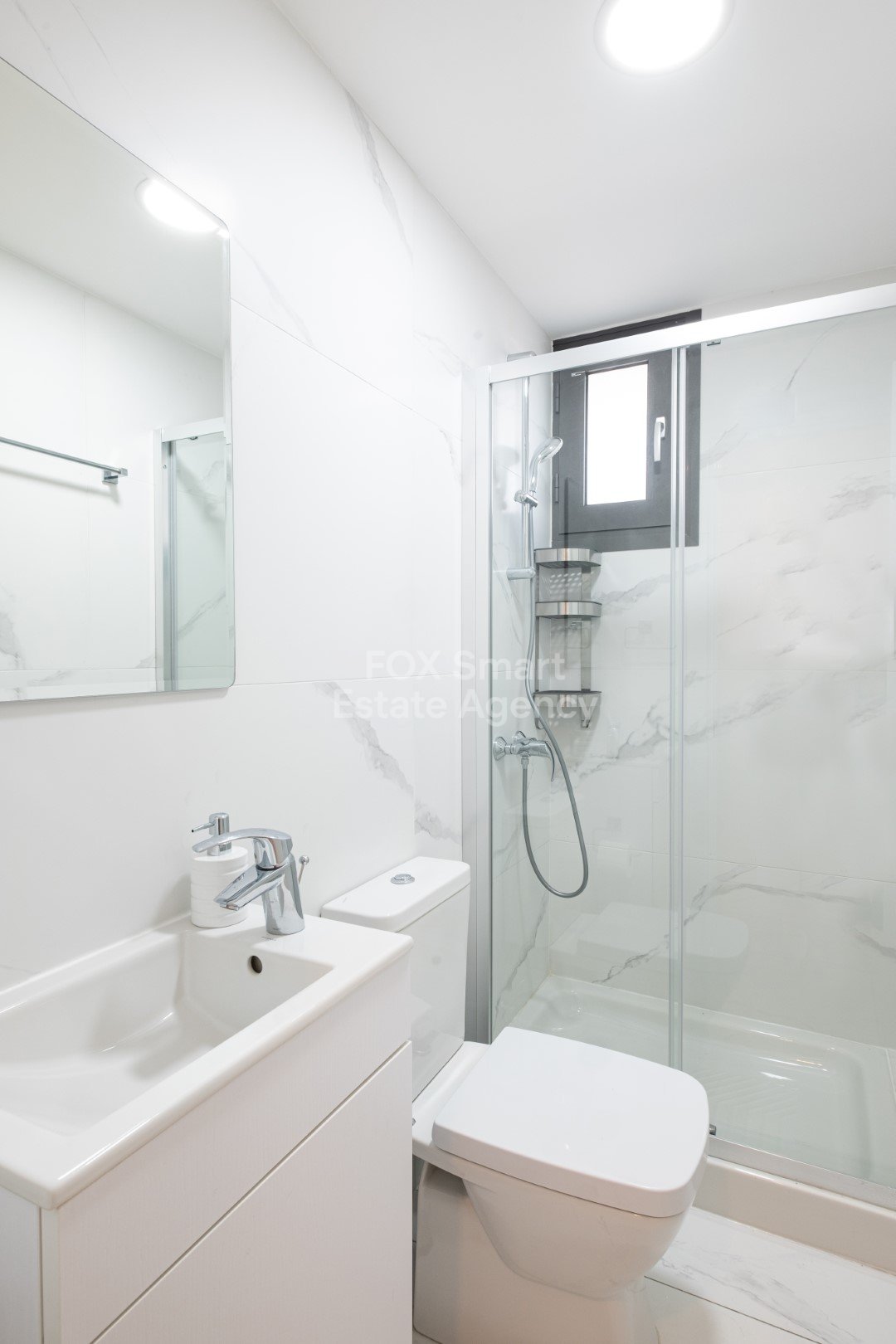 Two bedroom apartment for rent, Larnaka center.