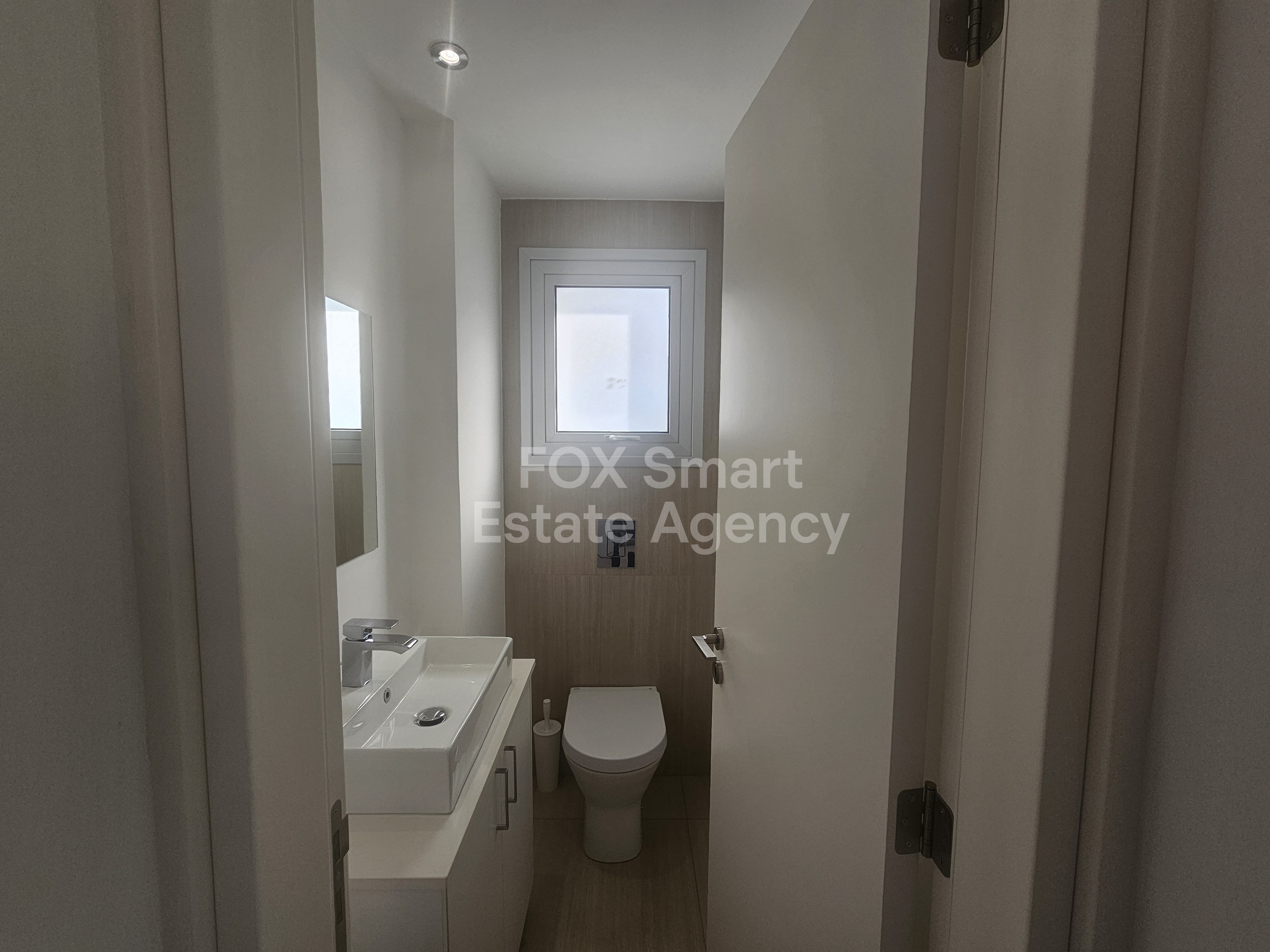 Luxury 3-Bedroom Apartment in Strovolos (Near Strovolos Municipal Theatre & Pedieos Linear Park), Nicosia