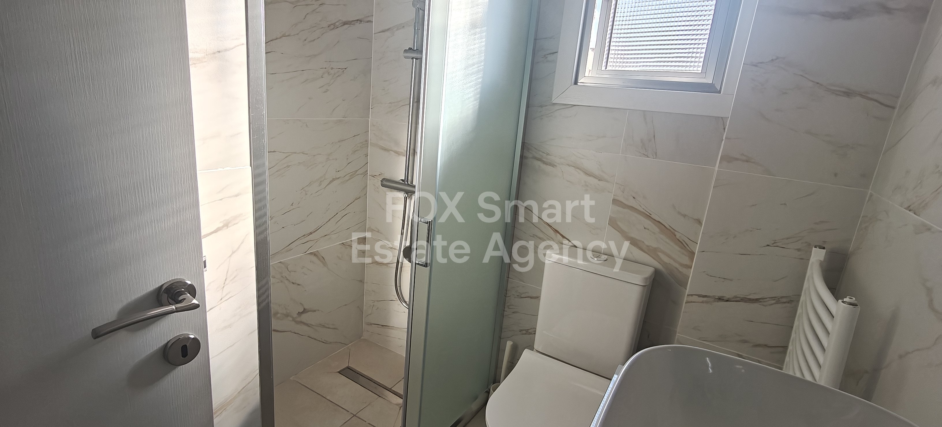 Just renovated Spacious Bright and Airy 3 bedroom apartment.