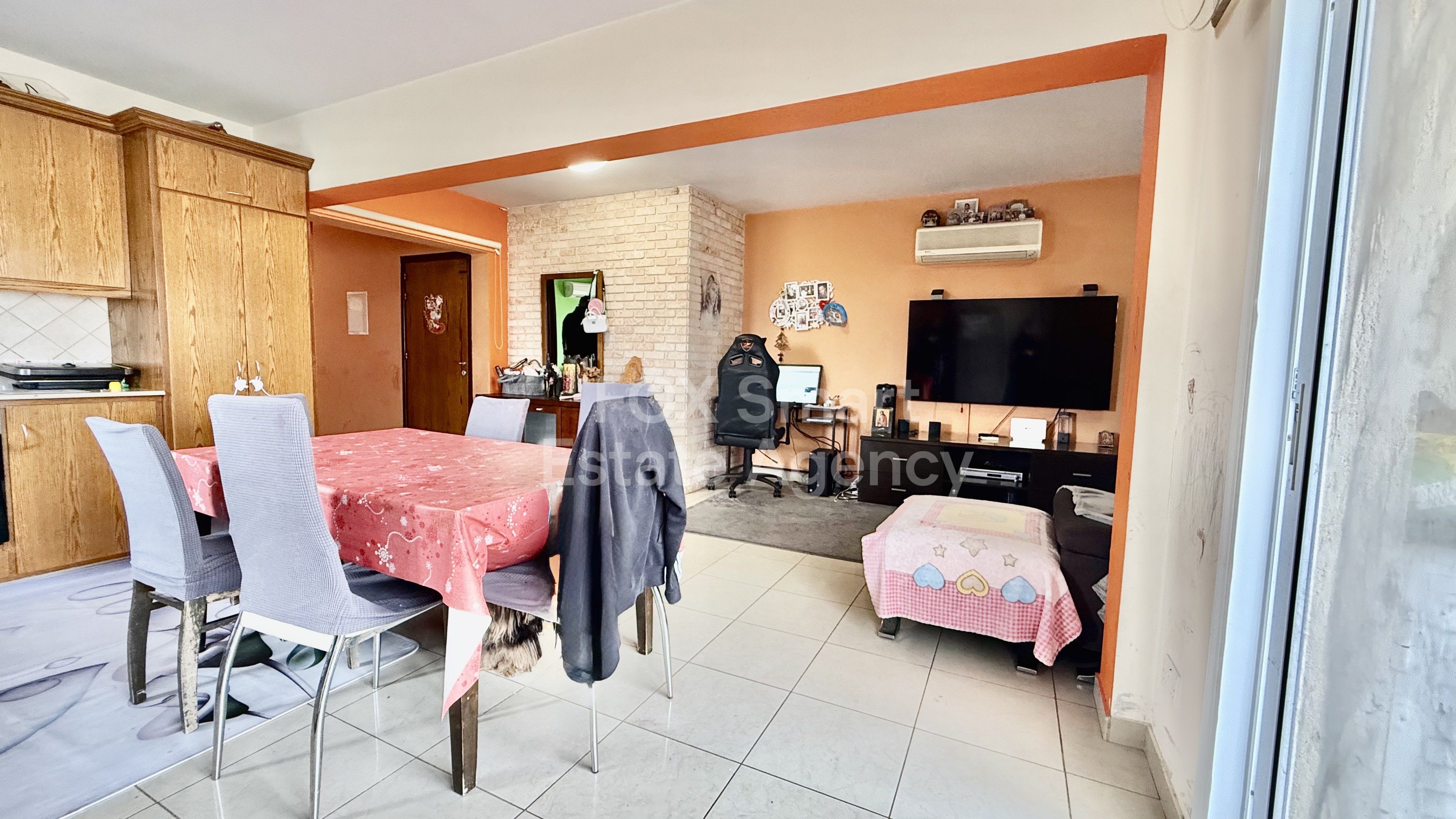 Spacious 3-Bedroom Apartment with Title Deeds – Exceptional Value in Kiti