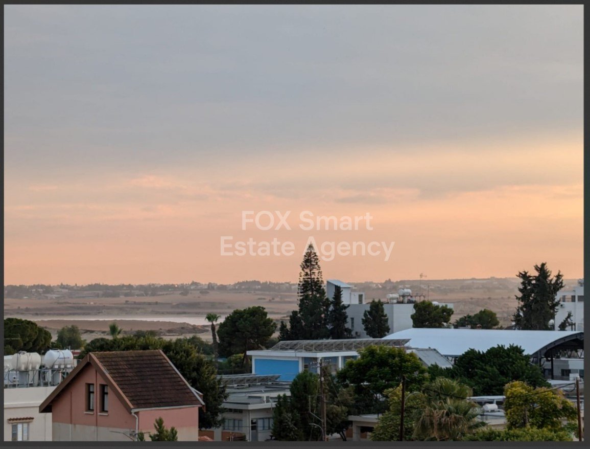 Stylish 1-Bedroom Penthouse with Salt Lake Views – For Rent in Drosia, Larnaca