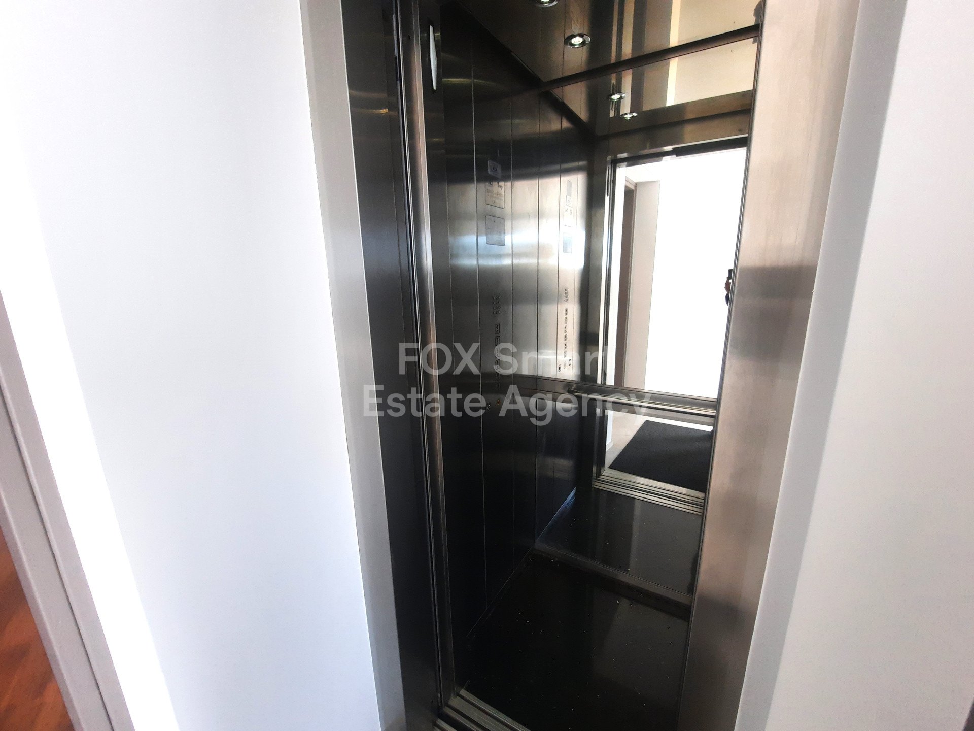Luxury 4-Bedroom Penthouse | 205 sqm + 95 sqm Verandas | Strovolos, Nicosia