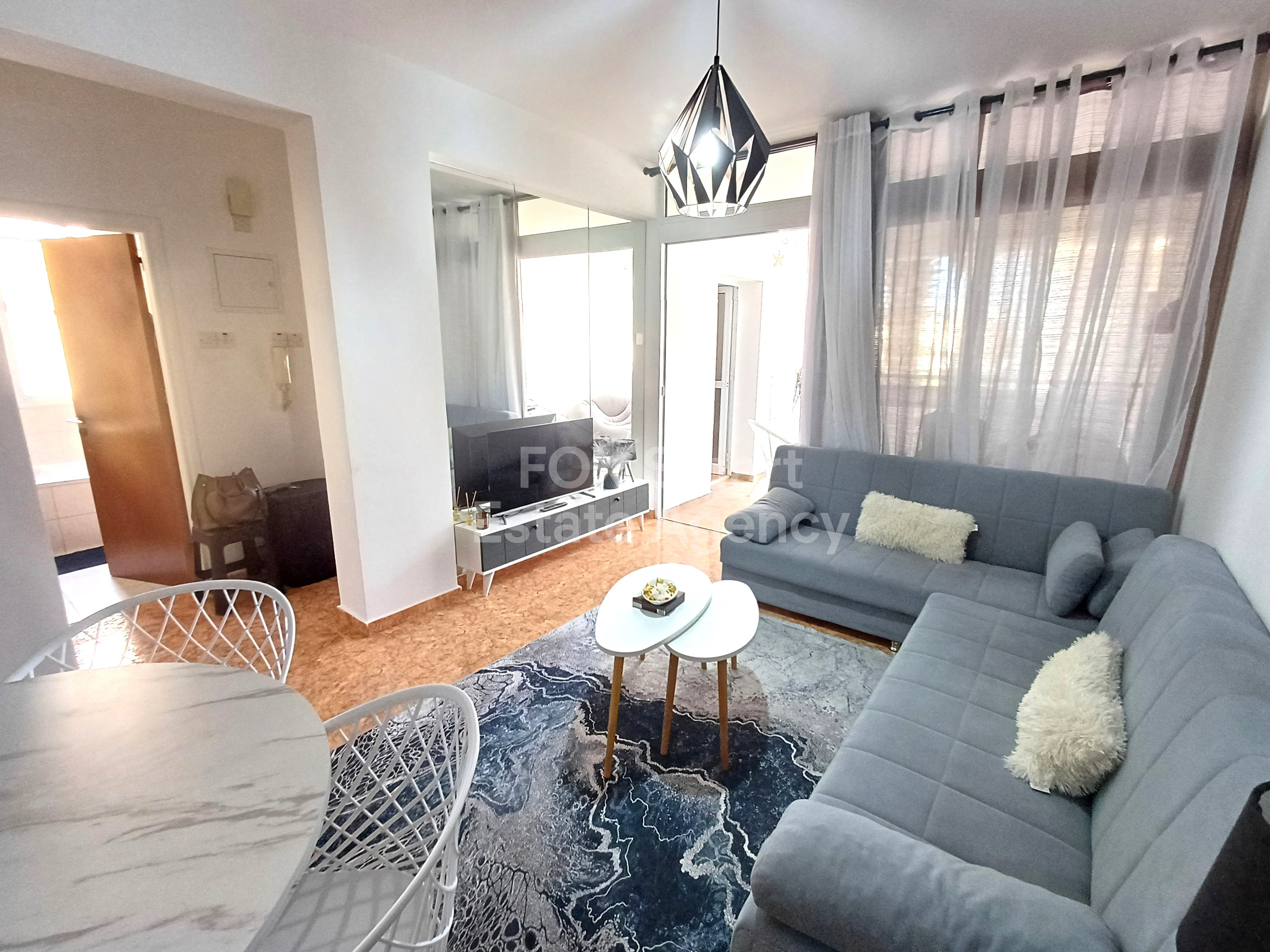 Apartment, For Sale, Larnaca, Perivolia  2 Bedrooms 1 Bathro.....
