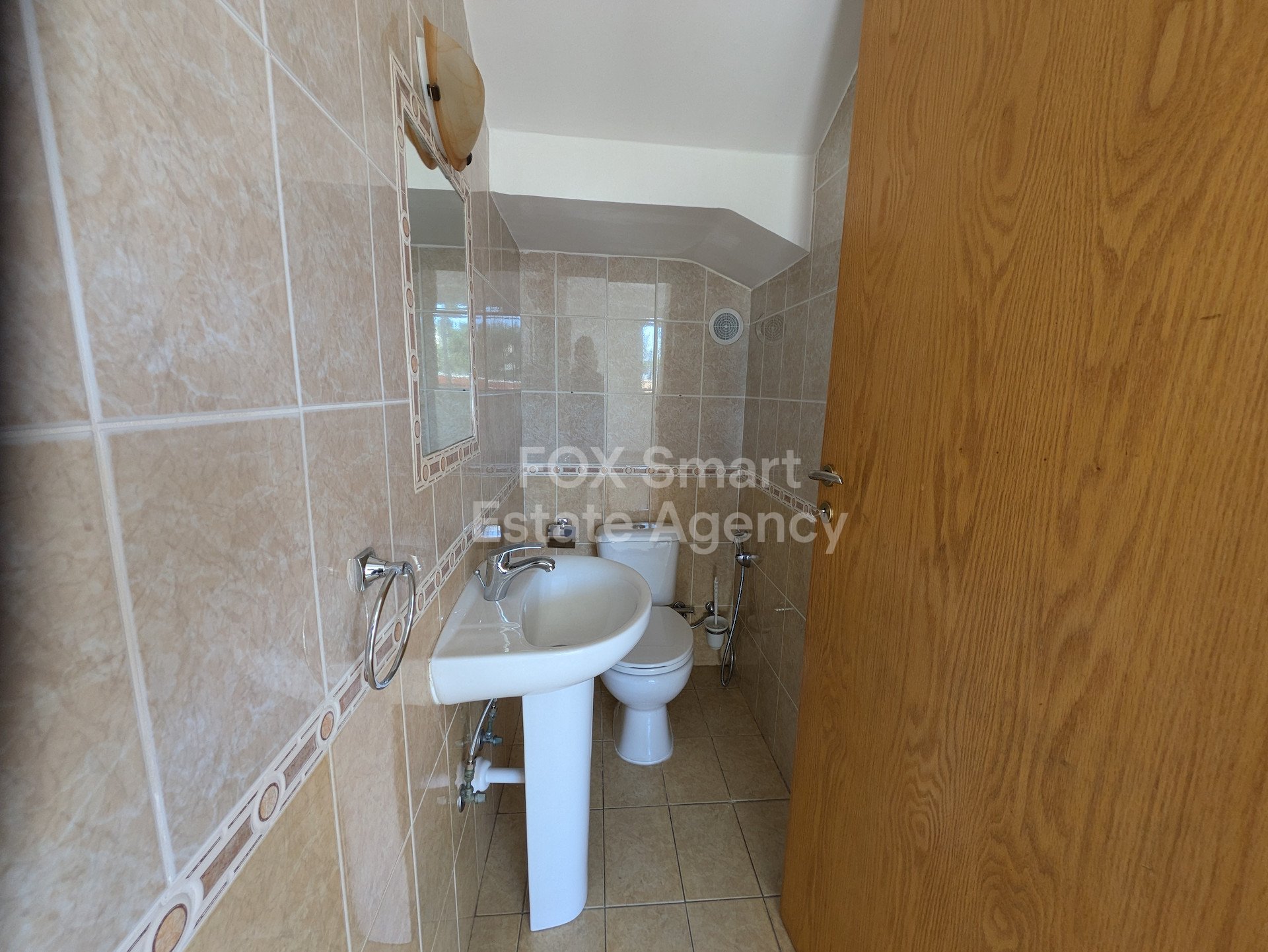 House in Chlorakas - Image 5