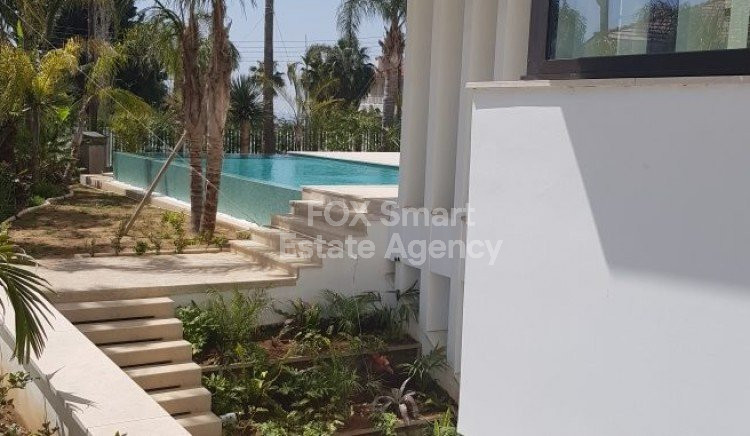 House, For Sale, Limassol  5 Bedrooms 5 Bathrooms 1500.00 Sq.....