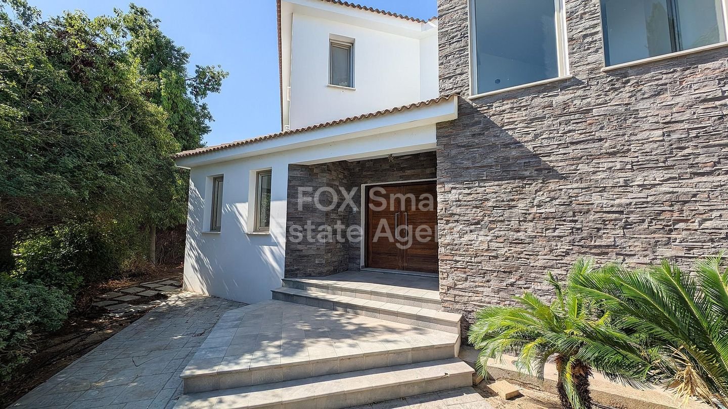 Luxury Two-Storey House in Pano Deftera, Nicosia for sale
