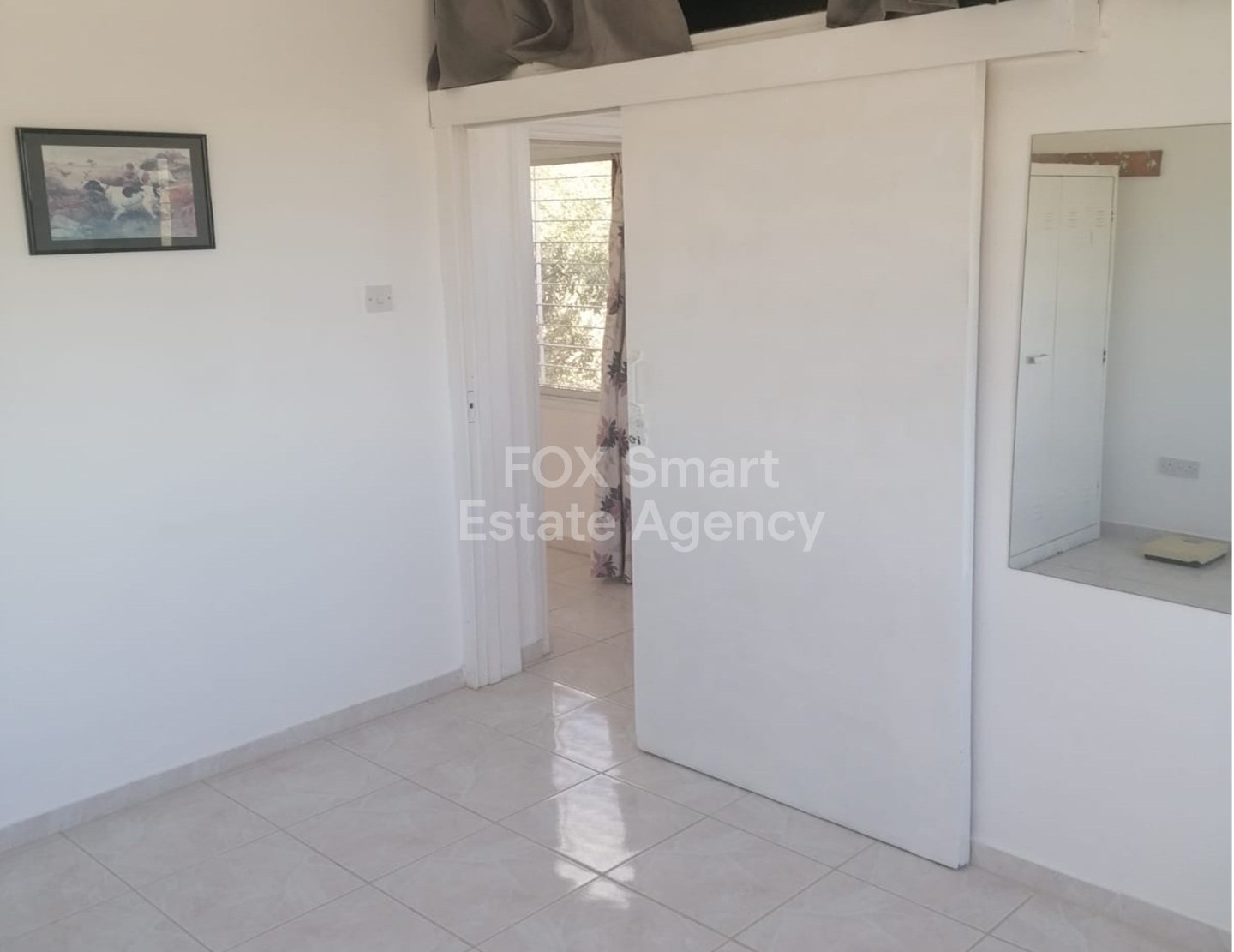 Detached house in over 14000sqm land, between Sia and Alambra