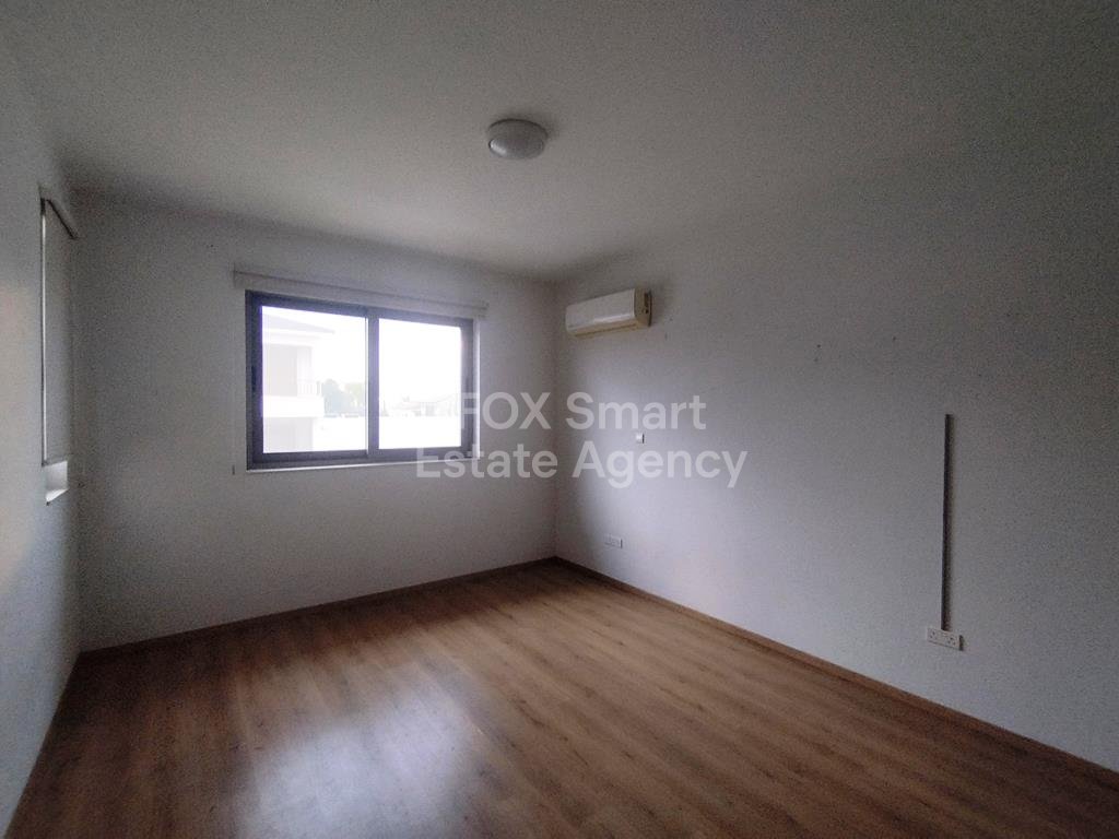 Luxurious 3 Bedroom Villa in Livadia For Rent