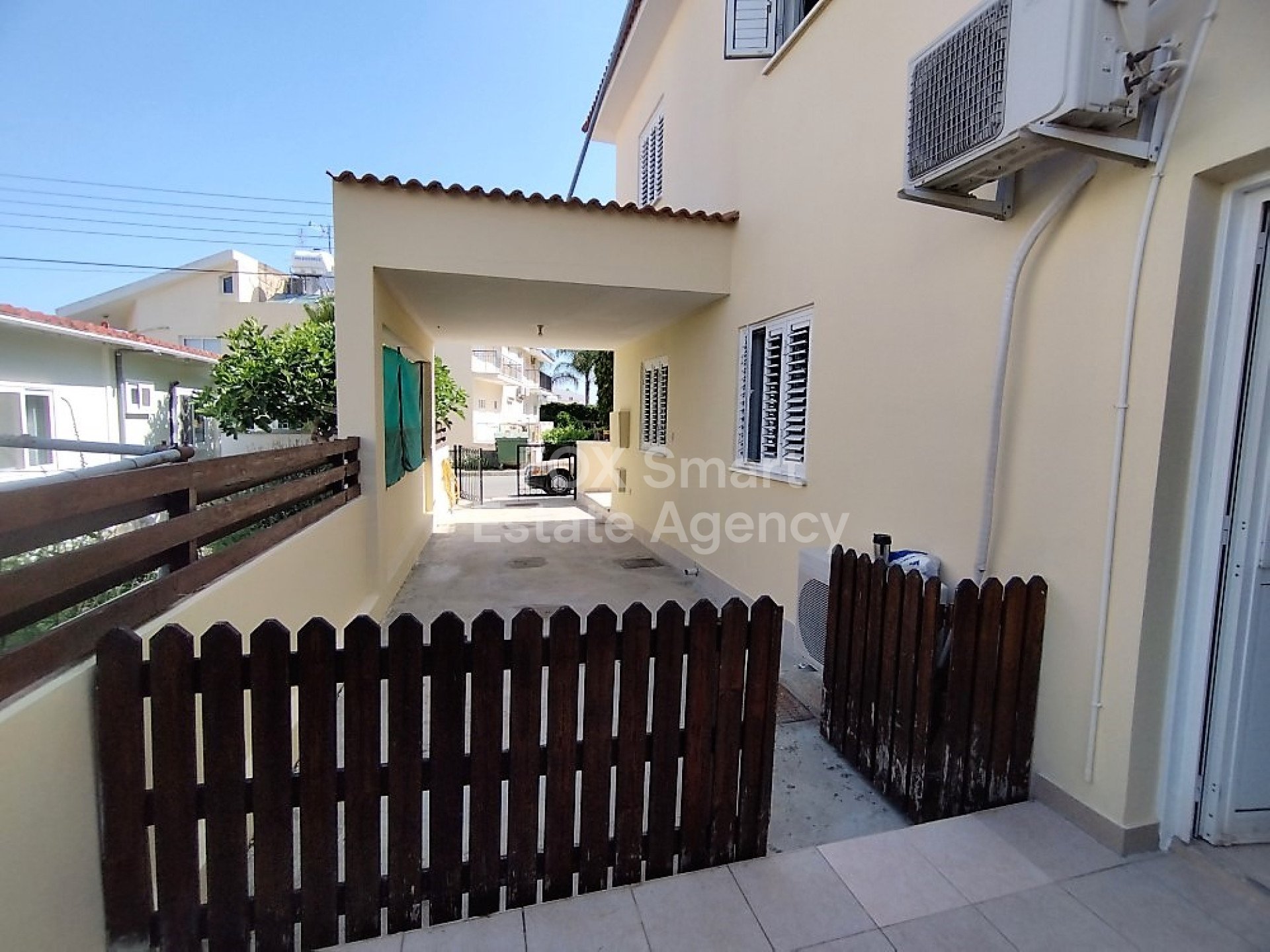 Beautiful 3-Bedroom House for Rent in Excellent Condition in Lakatamia