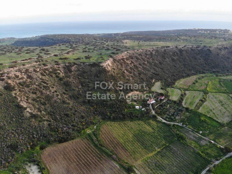 Land in Pissouri