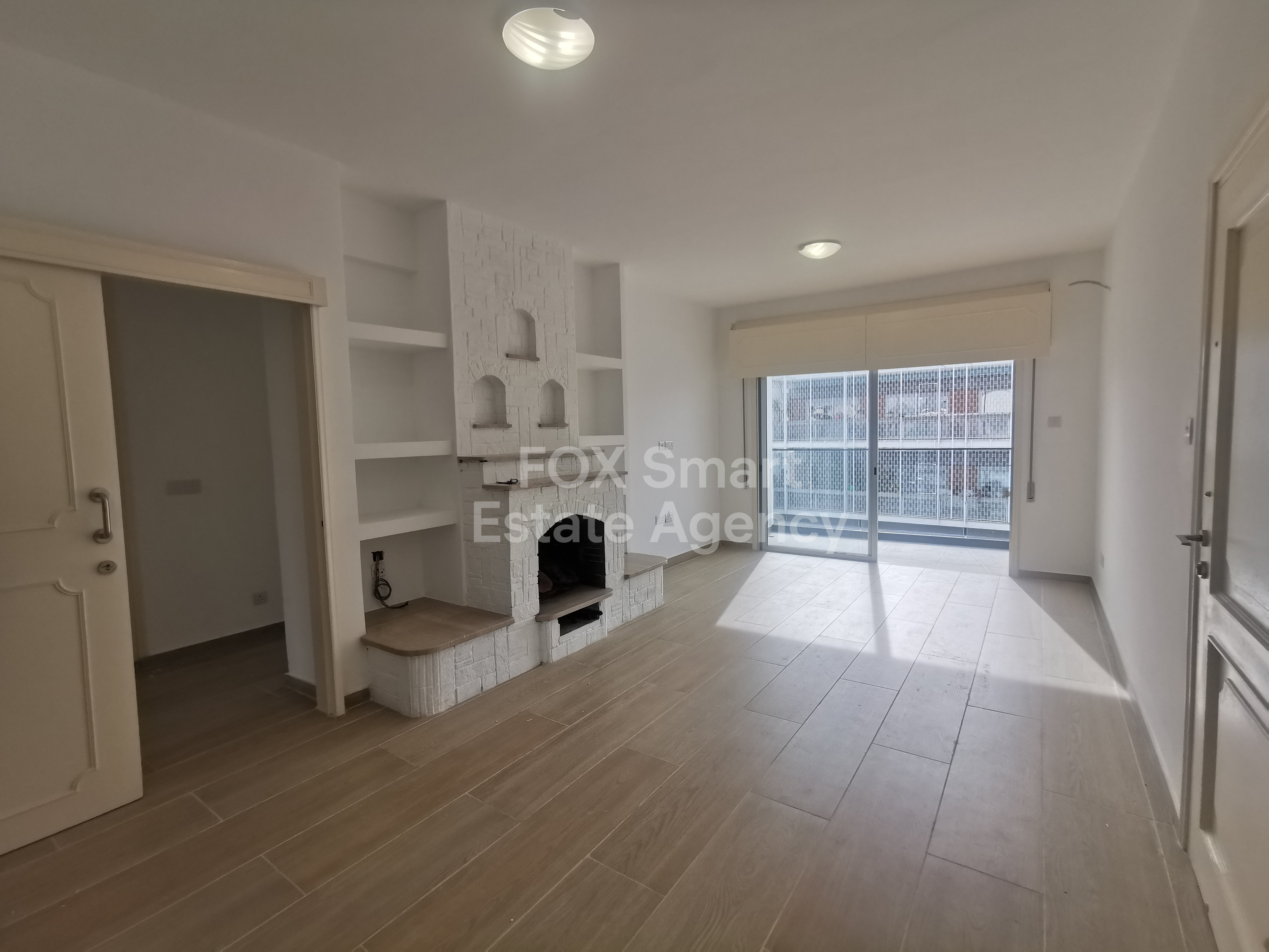 Apartment in Ayioi Omoloyites - view 1