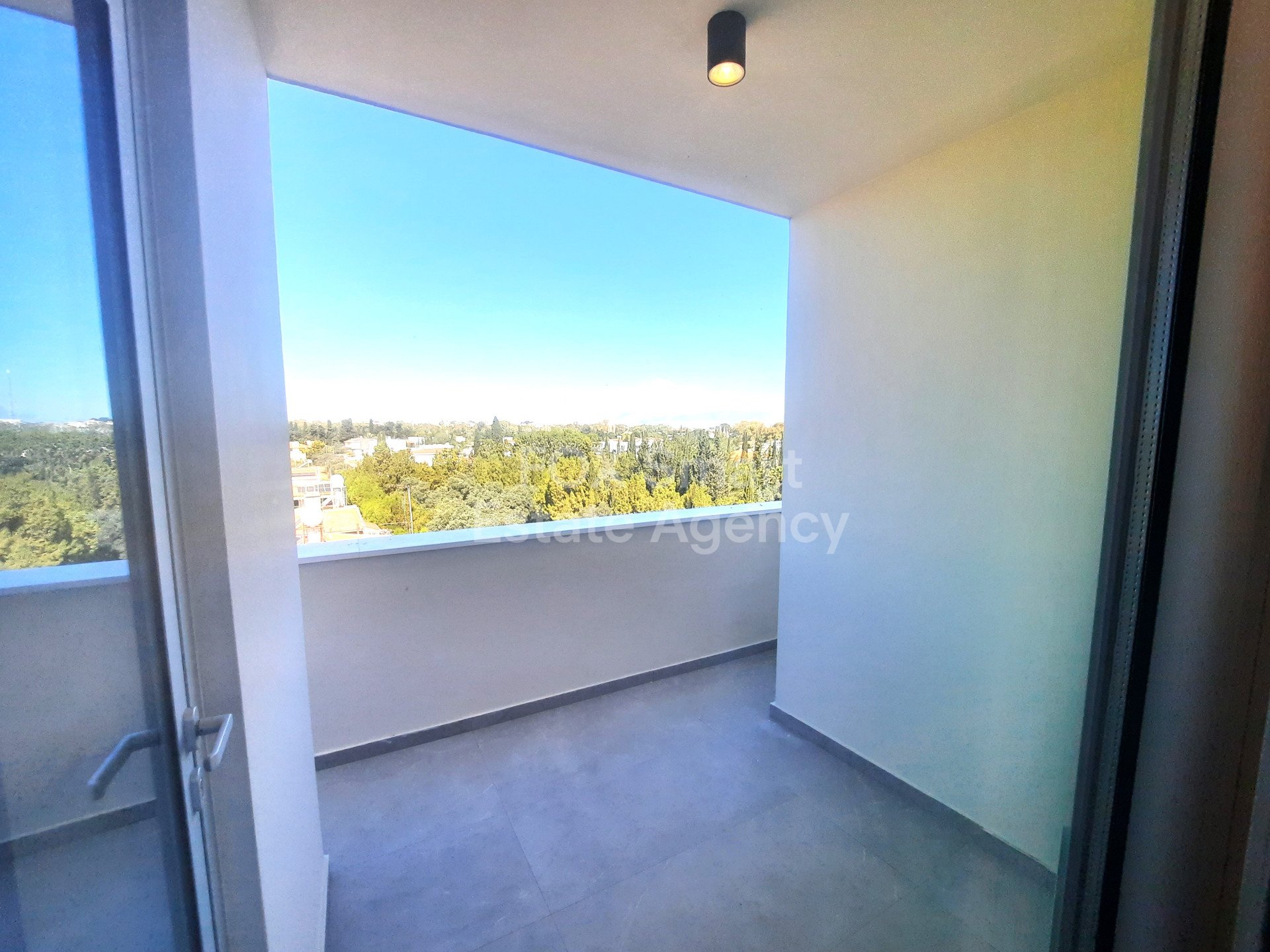 Luxury 4-Bedroom Penthouse | 205 sqm + 95 sqm Verandas | Strovolos, Nicosia